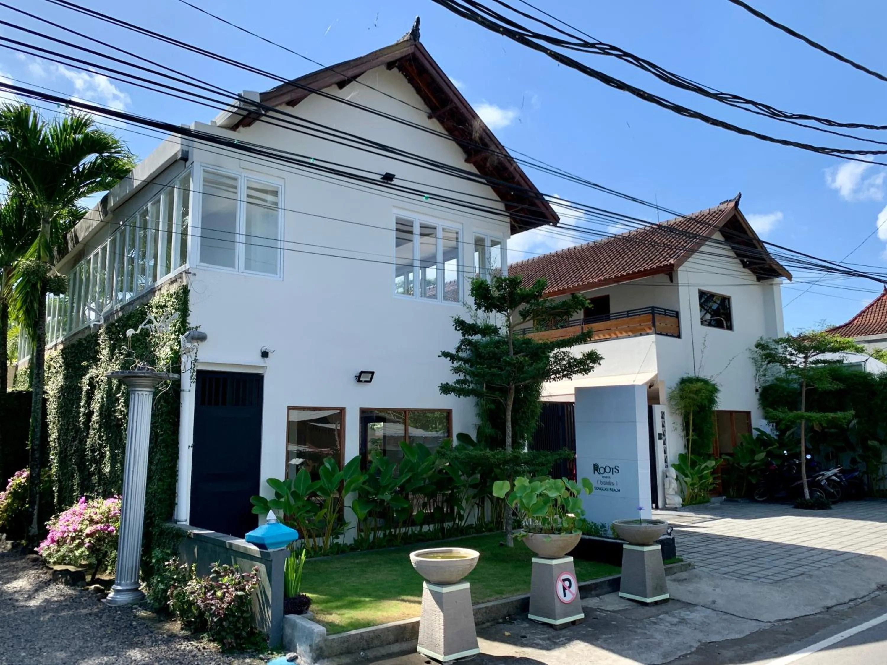 Property building in Roots Hotel Senggigi