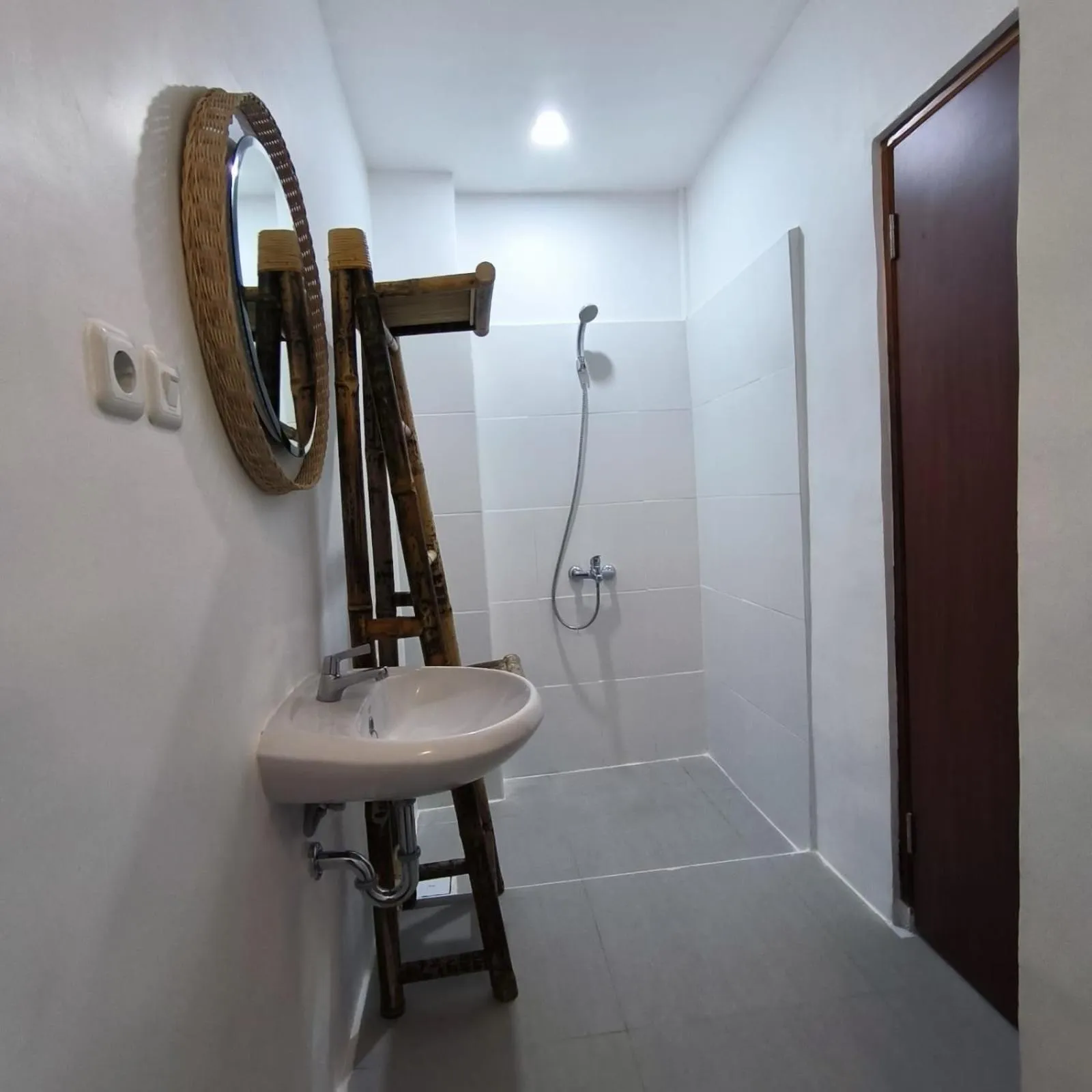 Bathroom in Roots Hotel Senggigi