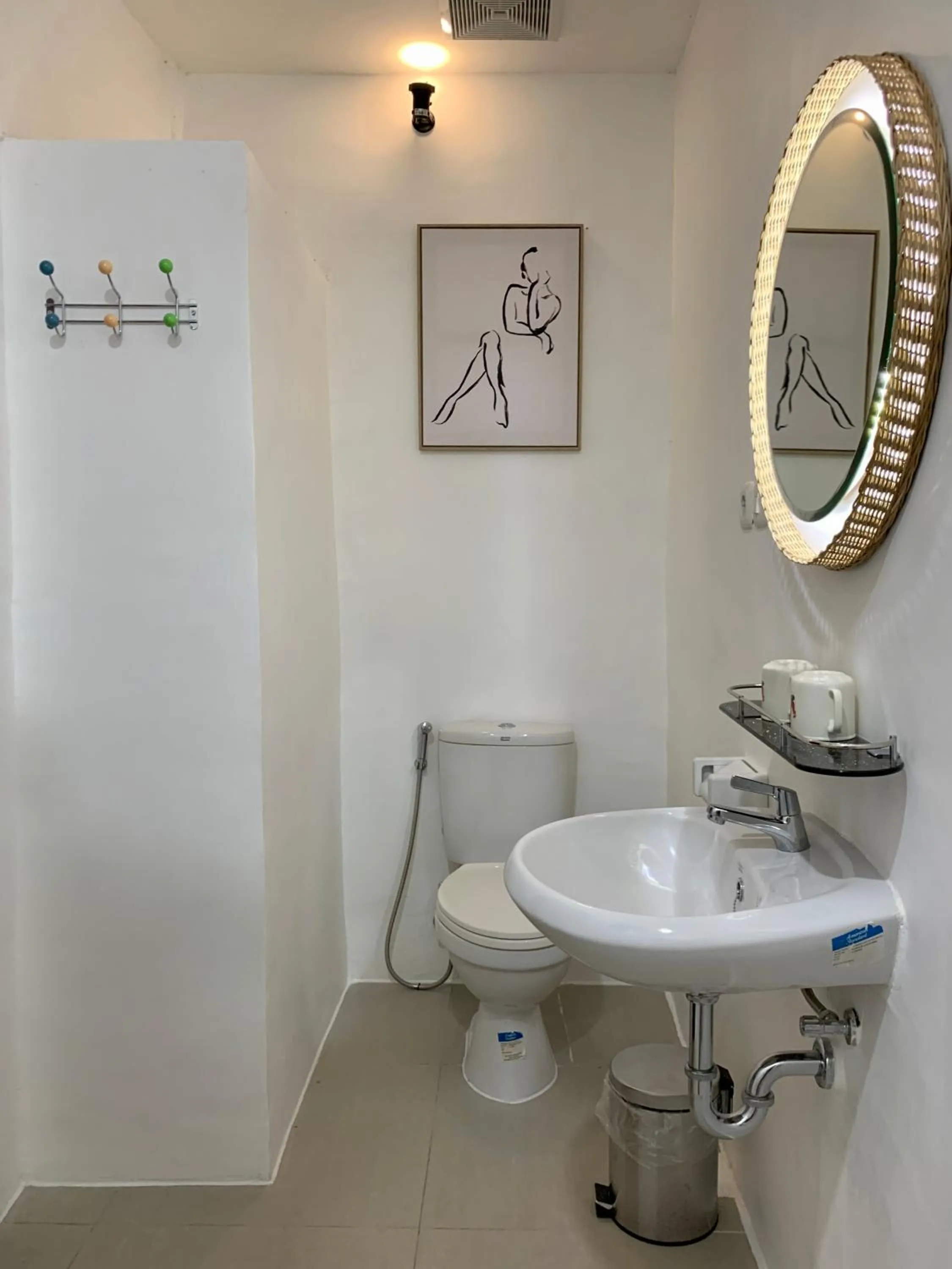 Toilet in Roots Hotel Senggigi