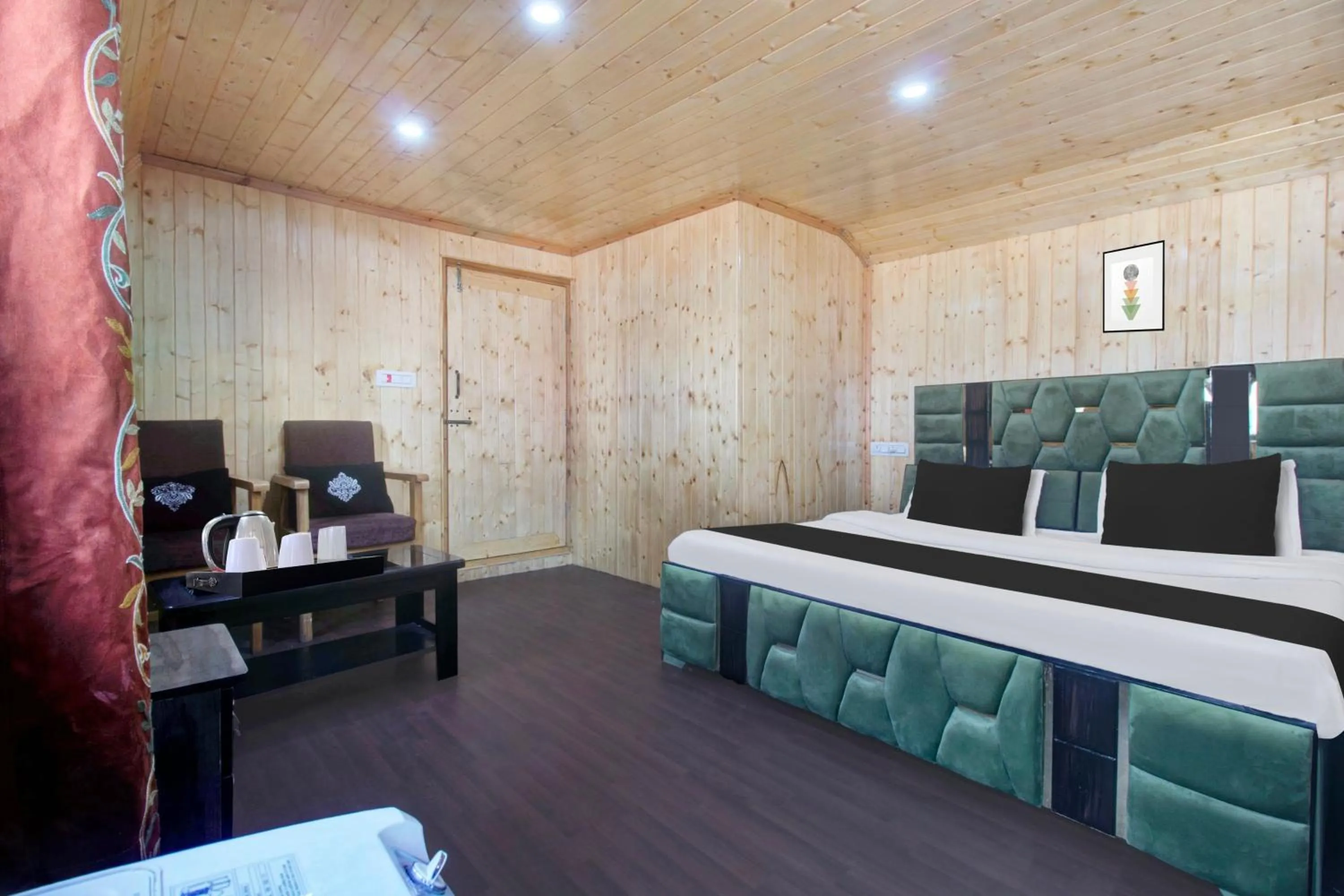 Bedroom in Collection O Brein Nishat Formerly Continental Guest House