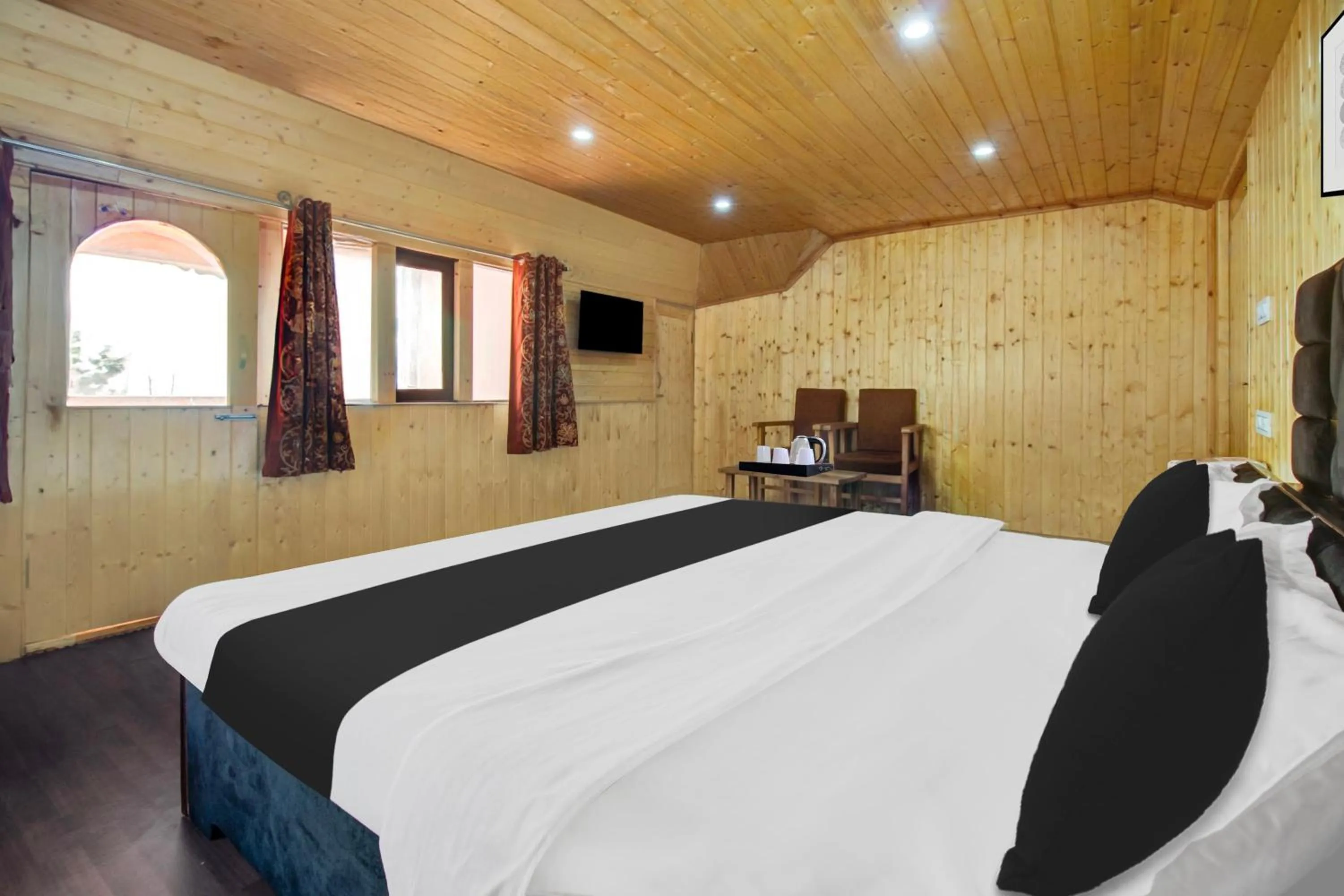 Bedroom, Bed in Collection O Brein Nishat Formerly Continental Guest House