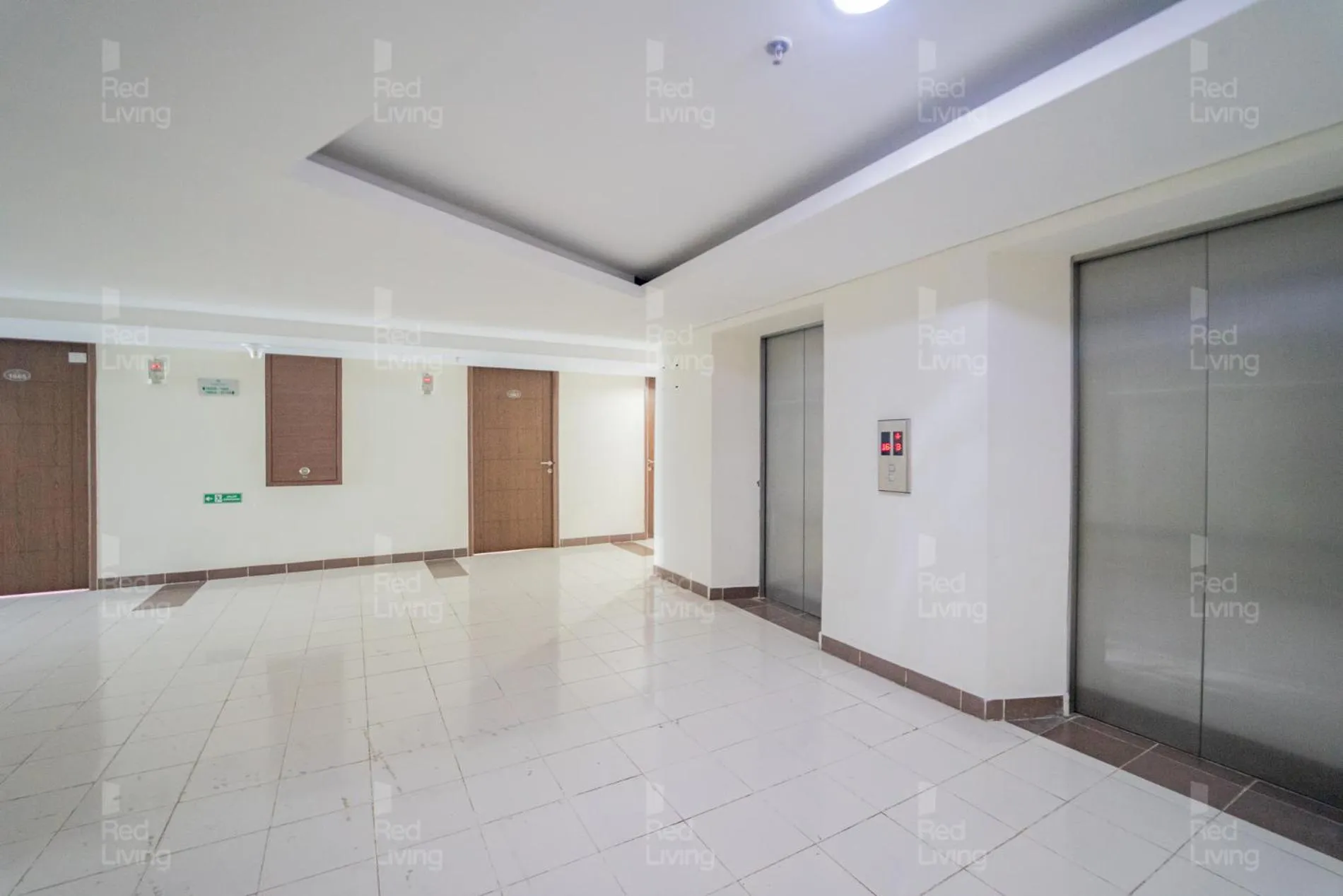 elevator in RedLiving Apartemen Easton Park Jatinangor - Rajes Room