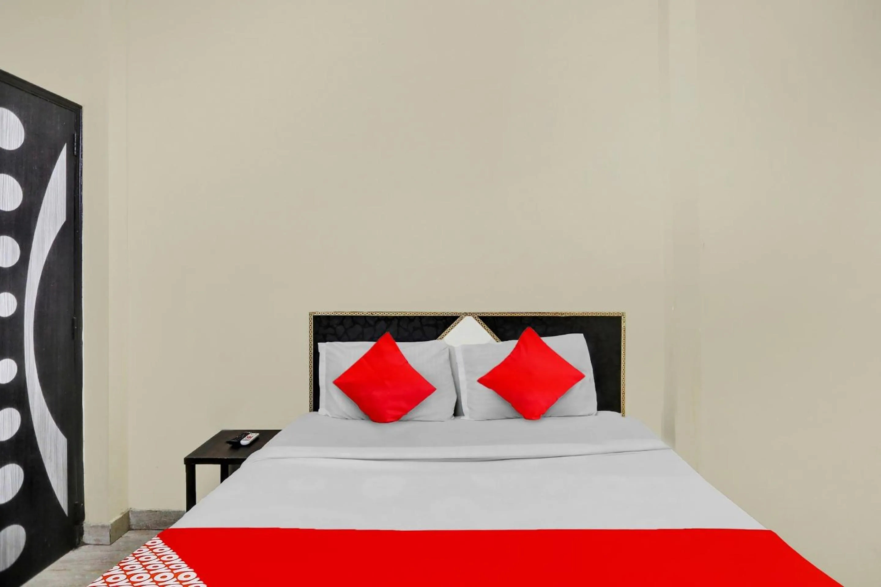 Bedroom in Hotel O Sun Shine