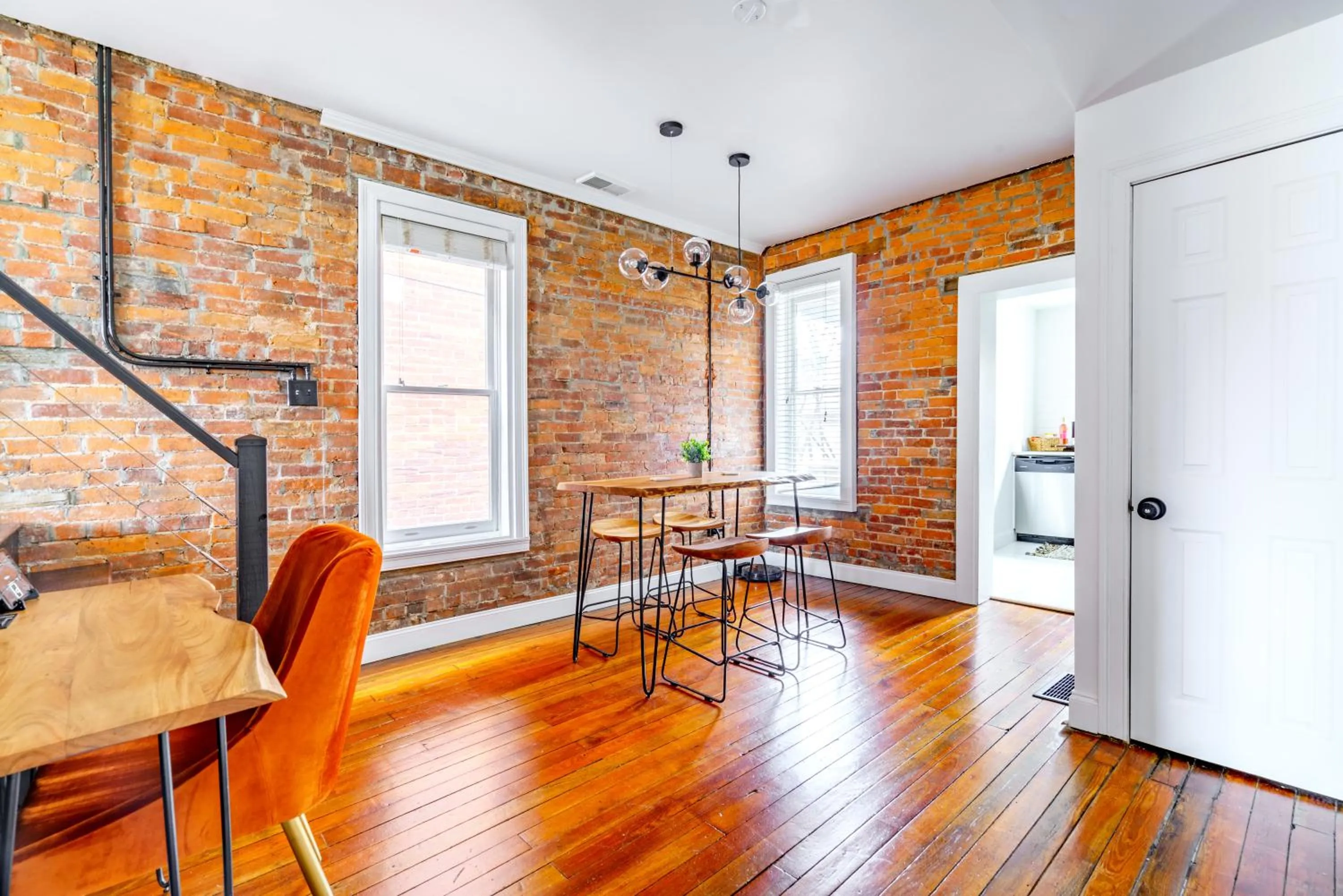 Kitchen or kitchenette in Jungle House Urban Lofts - Short North & Convention Center