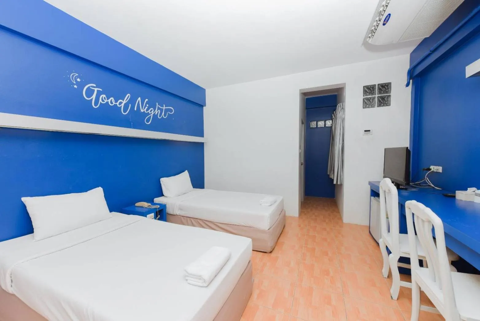 Bed in BJ city hotel