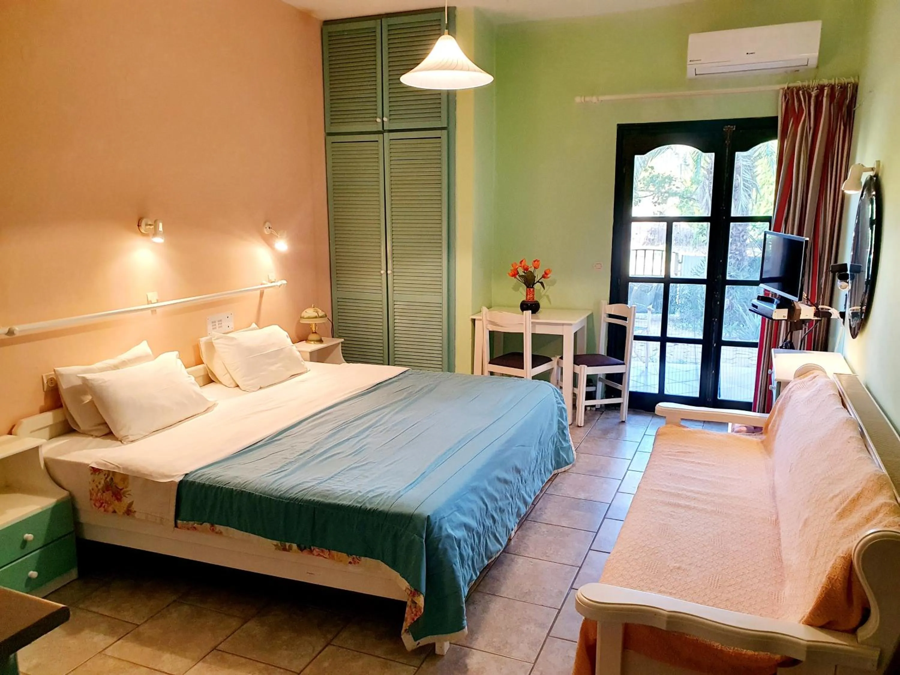 Seating area in Dioskouroi Apts