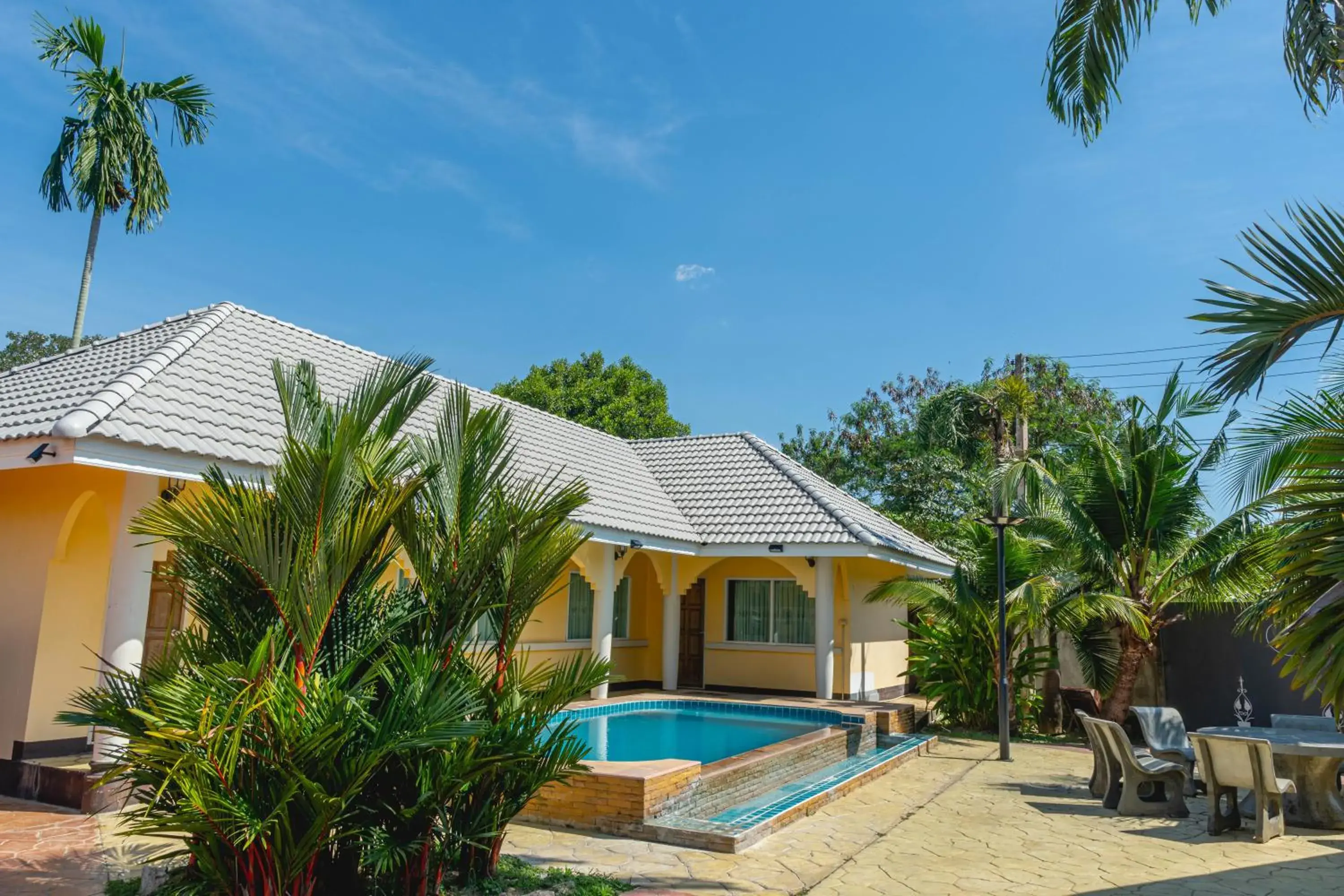 Villa with Private Pool in Apinya Resort Bangsarey Villa with Private Pool in Apinya Resort Bangsarey