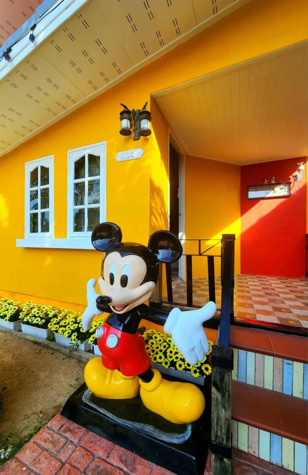 Property building in Apinya Resort Bangsarey