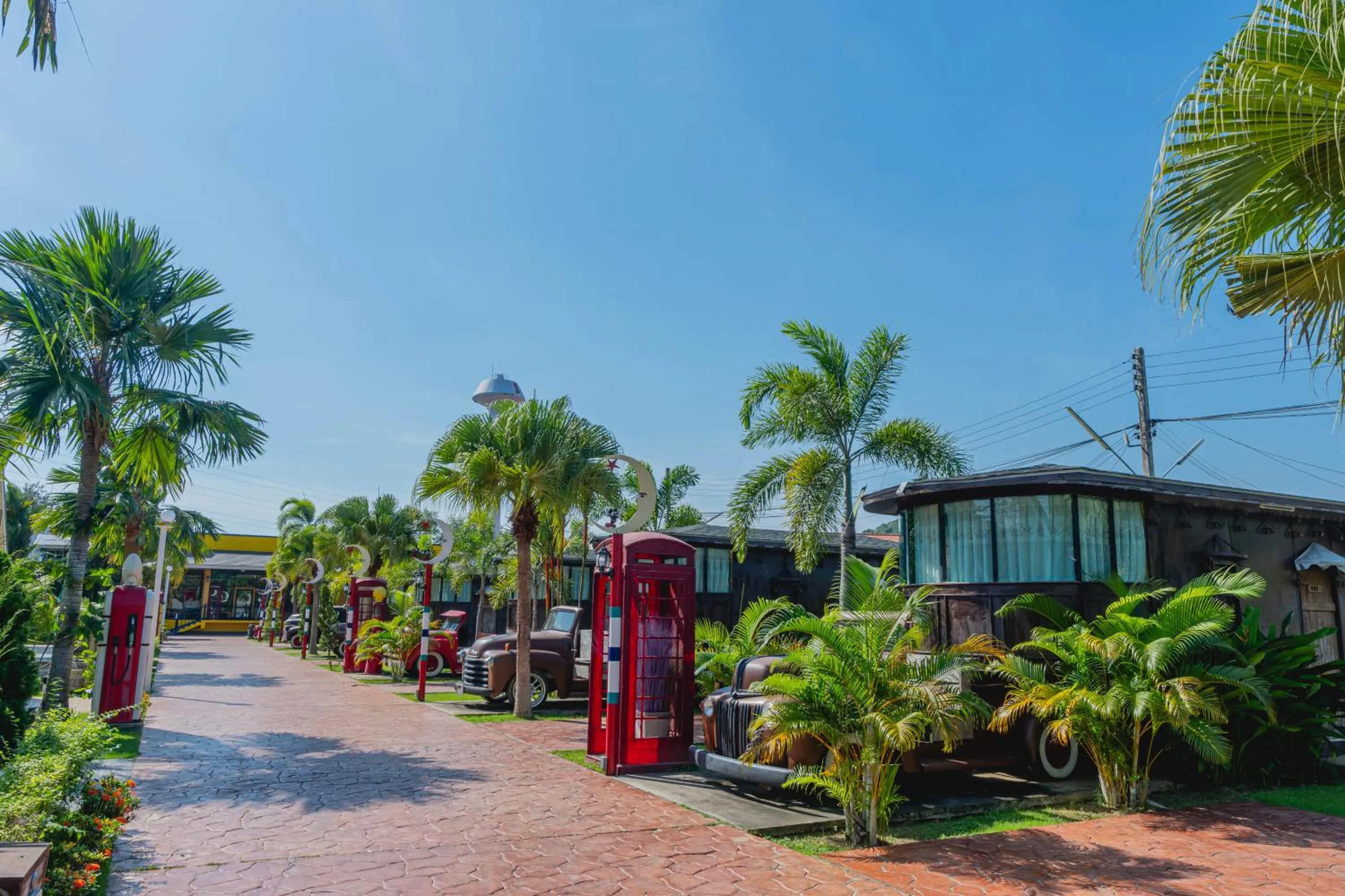 Property building in Apinya Resort Bangsarey