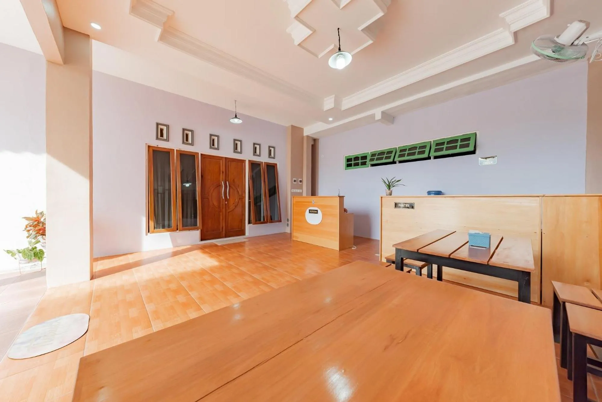 Lobby or reception in RedDoorz @ Jln Temanggung Tilung Palangkaraya