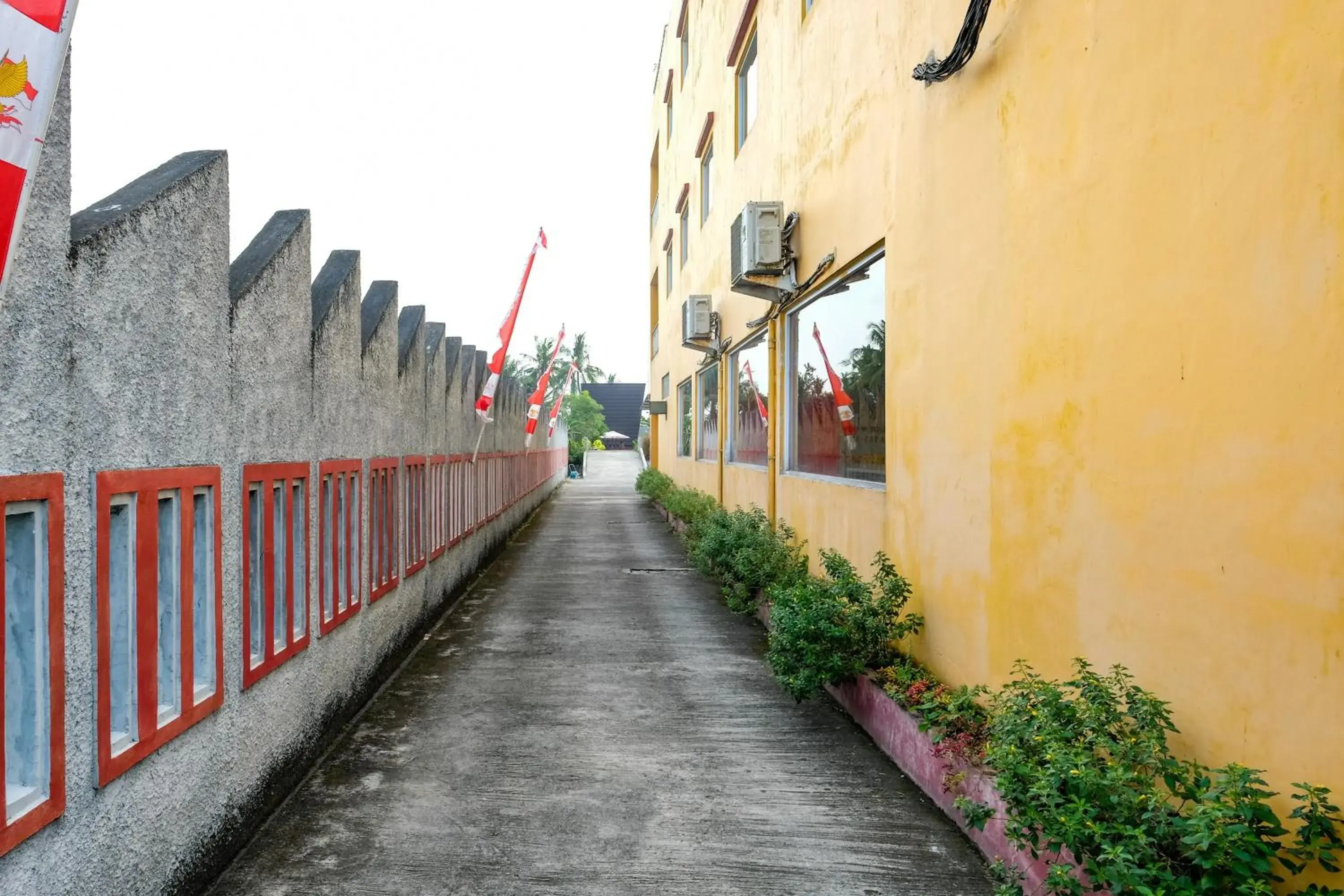 Property building in RedDoorz @ myRoom UMY Property building in RedDoorz @ myRoom UMY