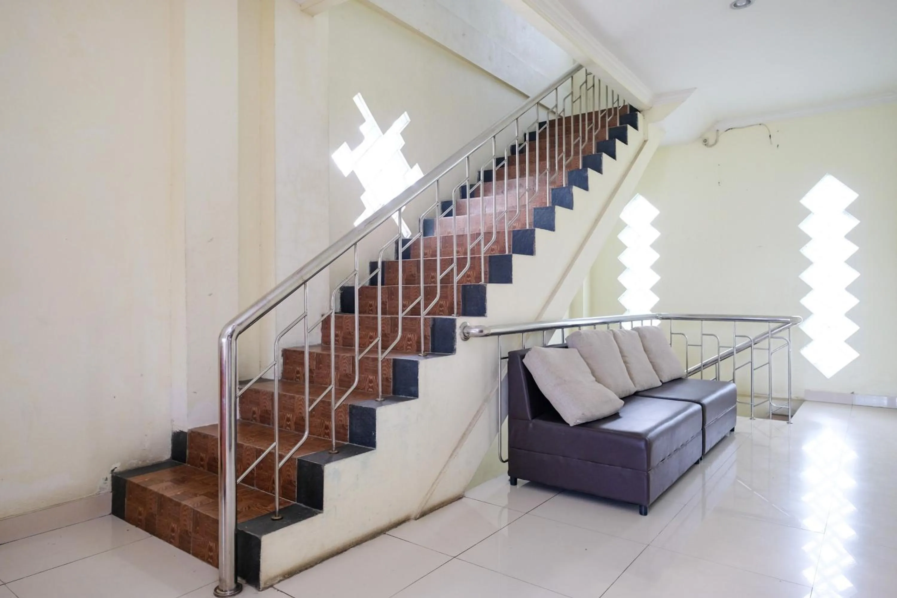 Property building in RedDoorz @ myRoom UMY