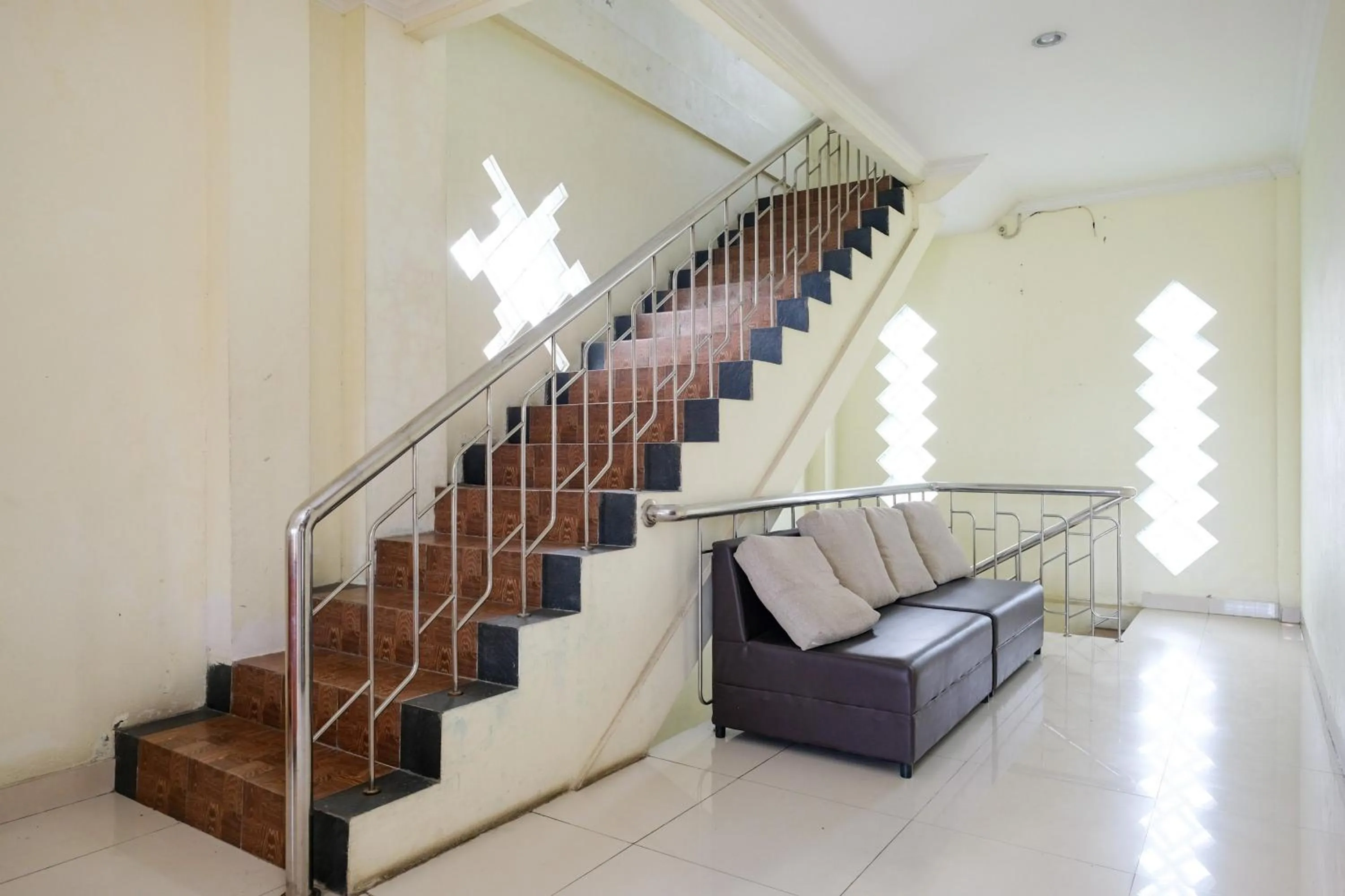 Property building in RedDoorz @ myRoom UMY