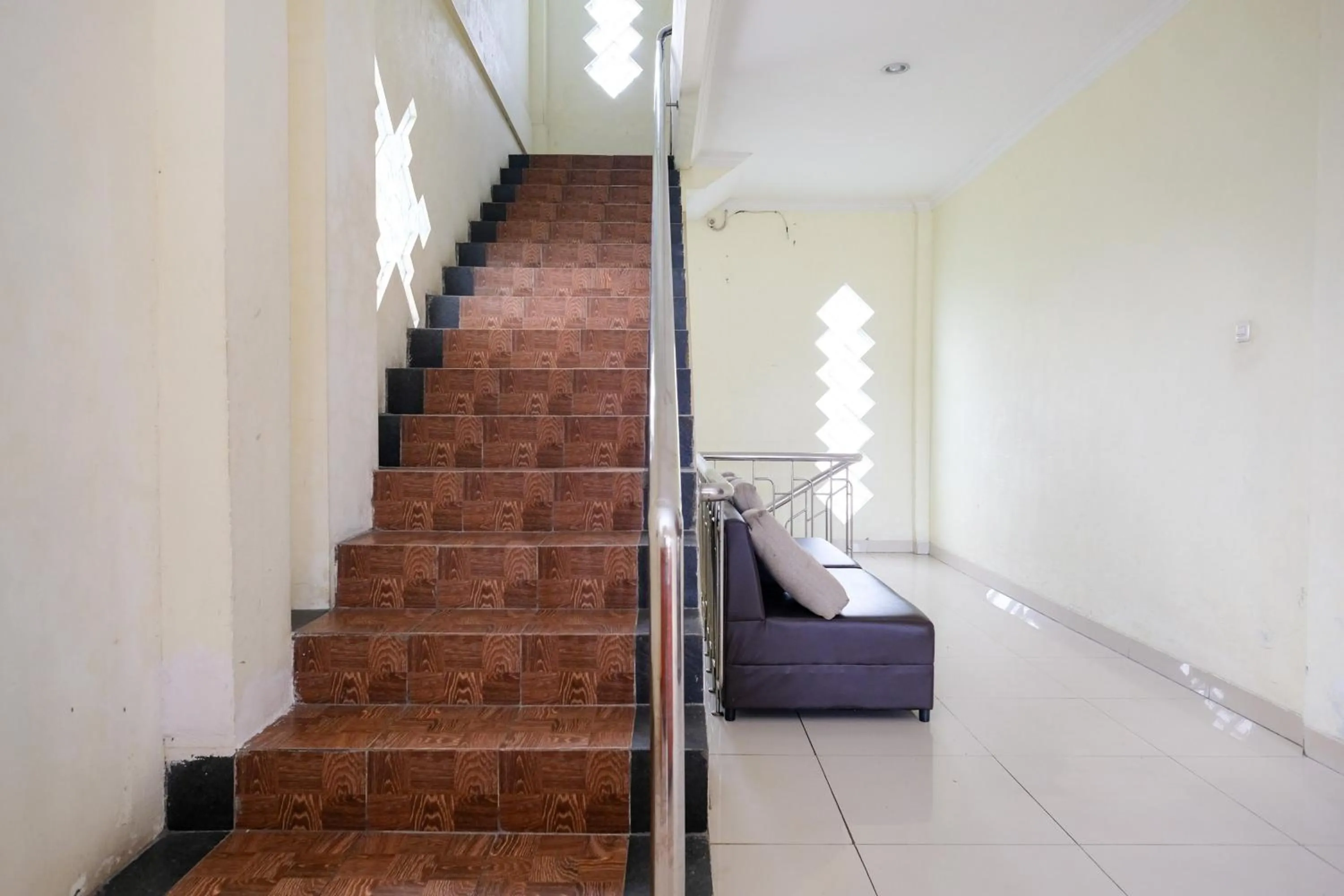 Property building in RedDoorz @ myRoom UMY