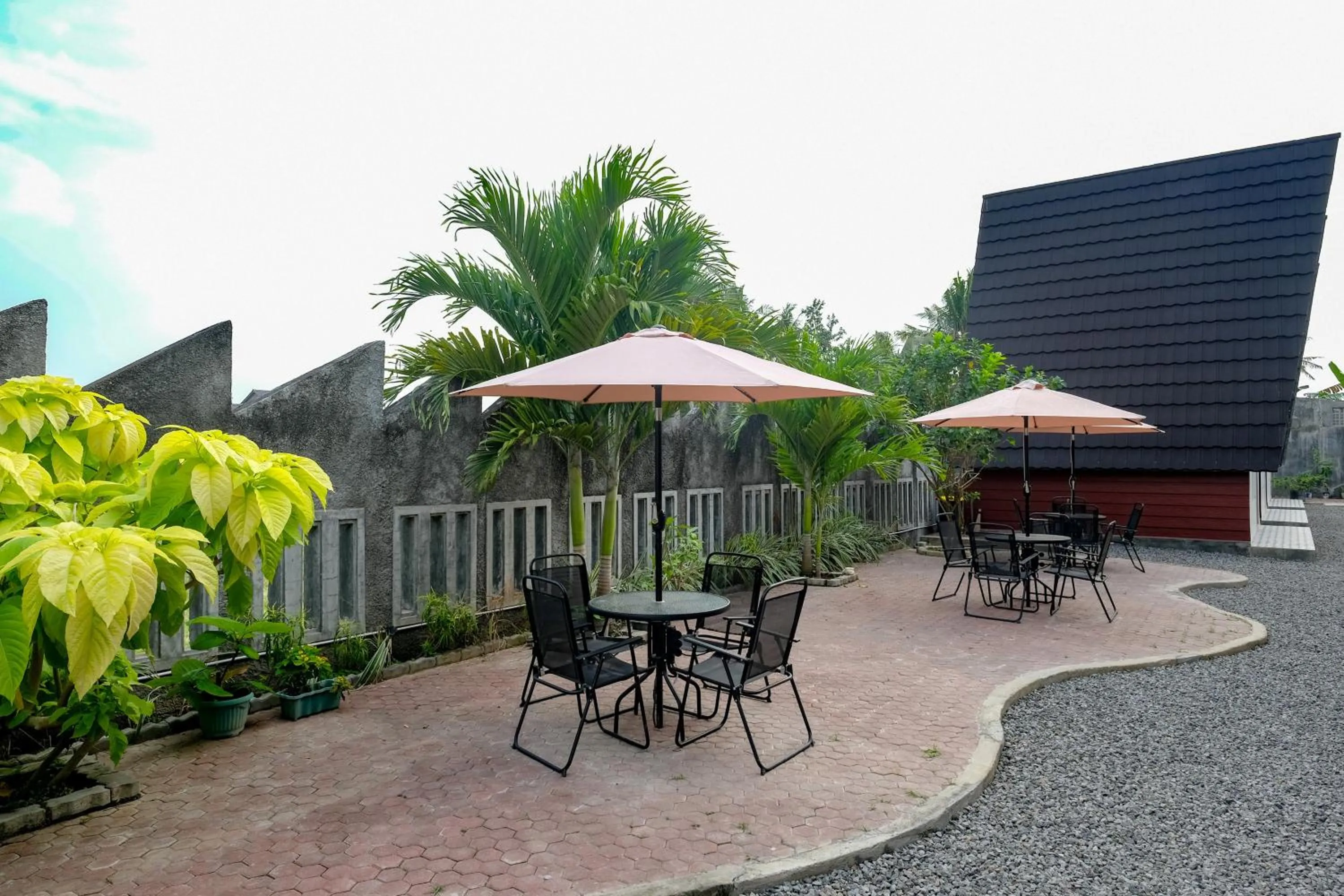 Seating area in RedDoorz @ myRoom UMY