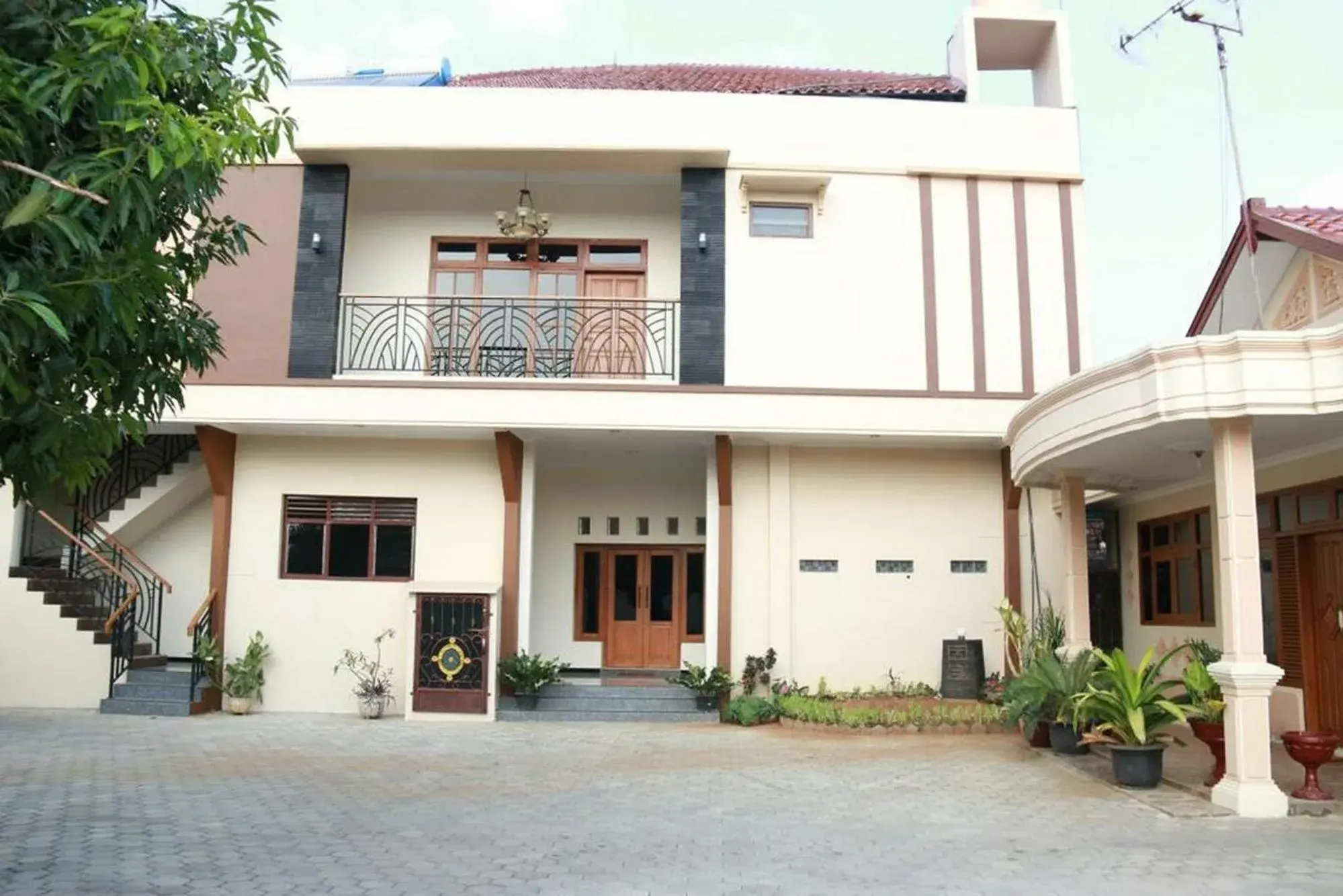 Property building in Homestay Griya Kinasih Syariah Pati Mitra RedDoorz Property building in Homestay Griya Kinasih Syariah Pati Mitra RedDoorz