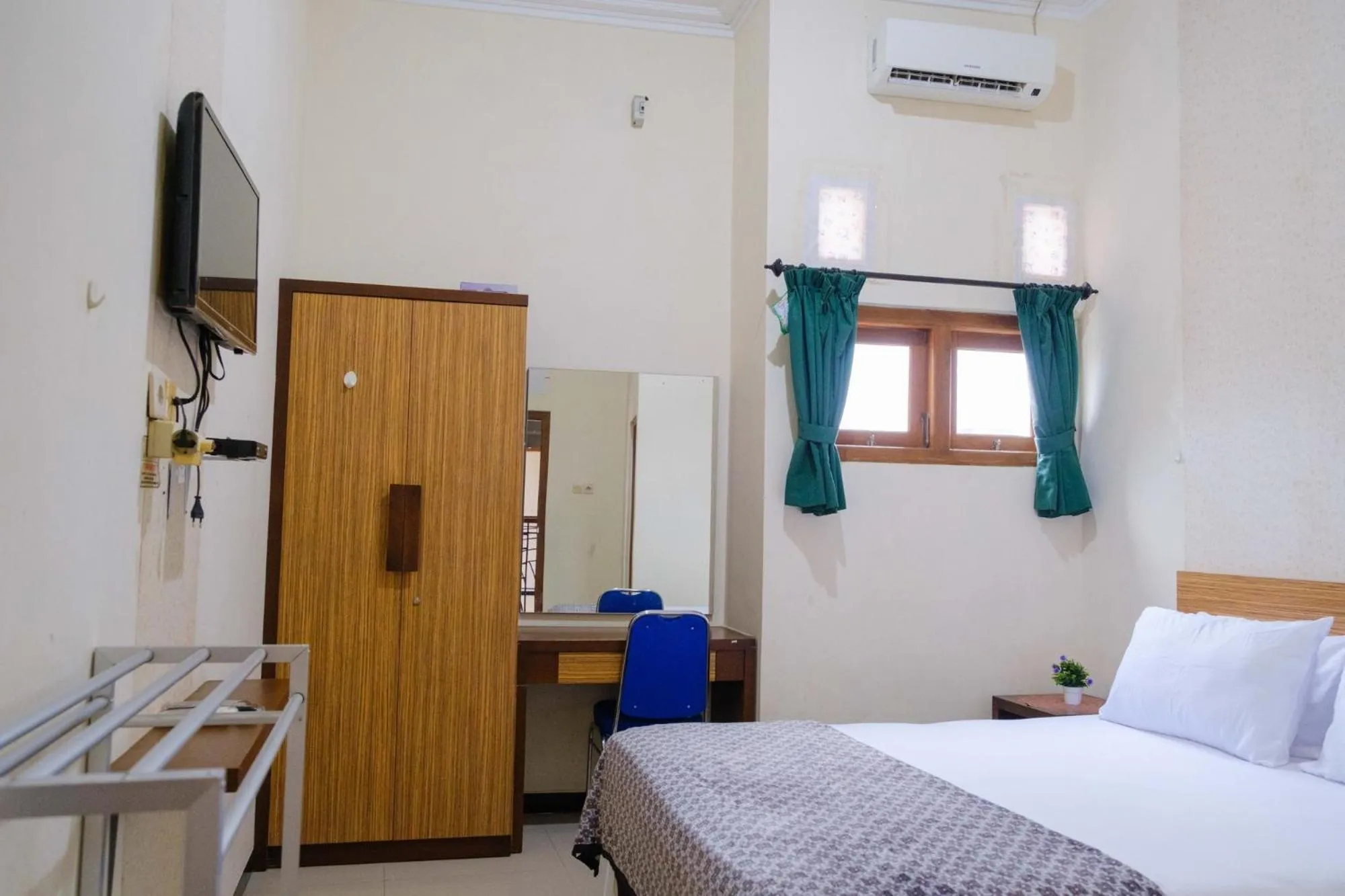 Bedroom, Bed in Homestay Griya Kinasih Syariah Pati Mitra RedDoorz