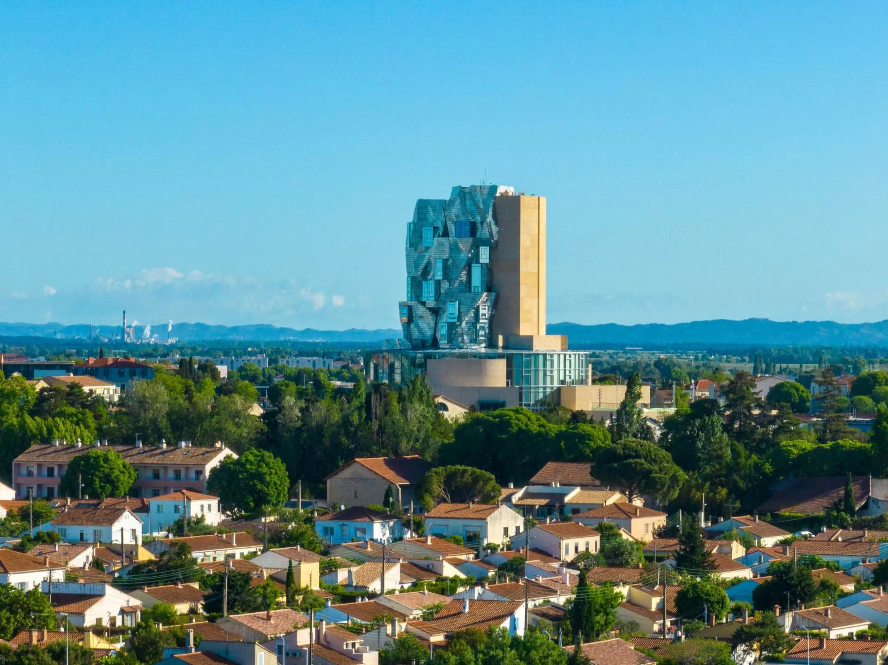Nearby landmark, Bird's-eye View in Campanile Arles