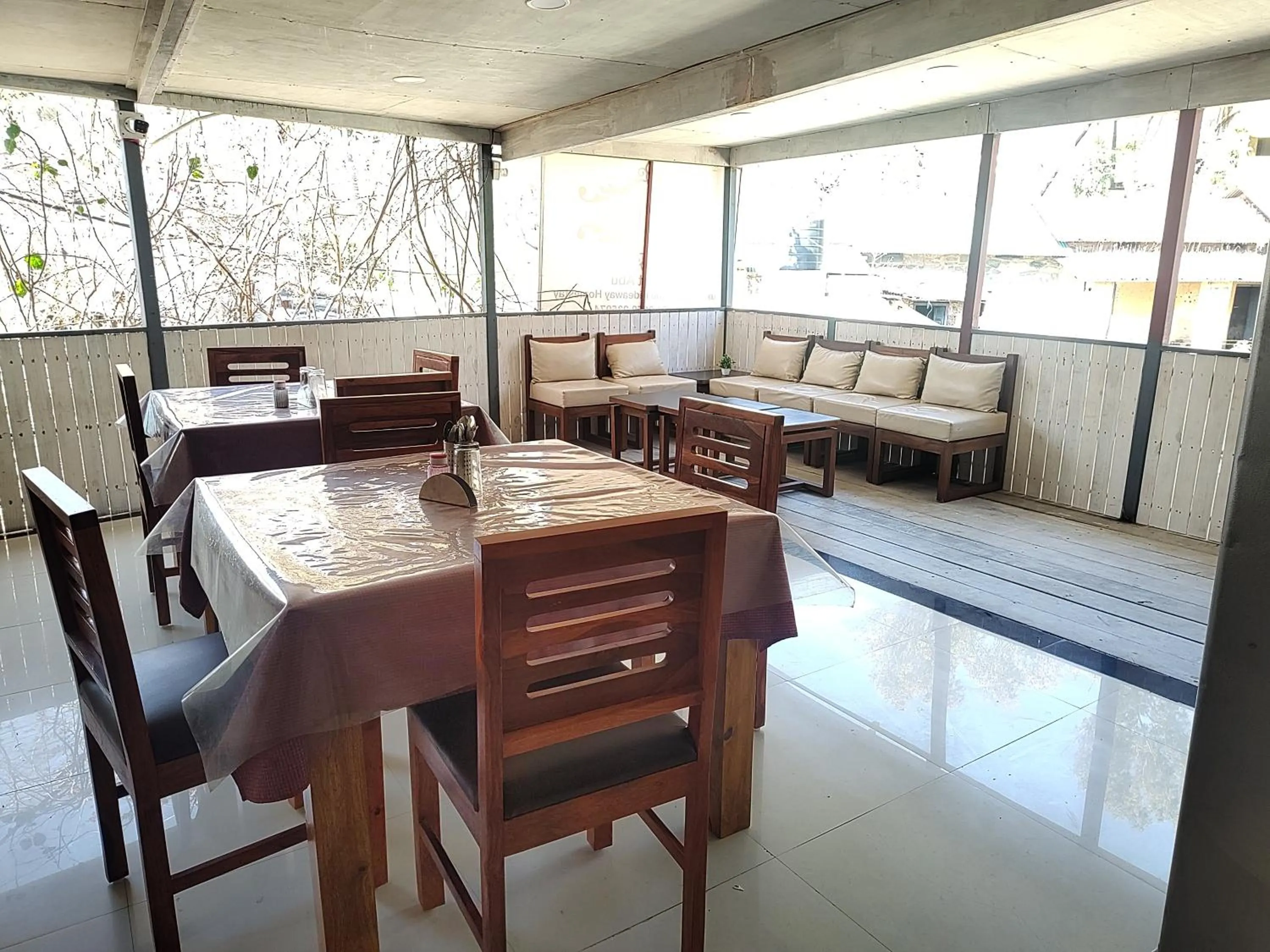 Restaurant/places to eat in Abu Inn, Mount Abu - The Luxury Boutique Stay