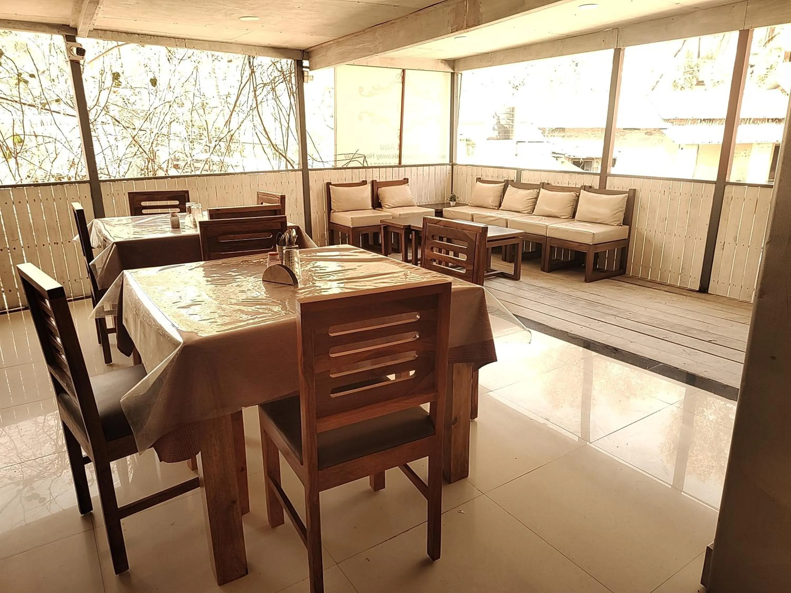 Restaurant/places to eat in Abu Inn, Mount Abu - The Luxury Boutique Stay