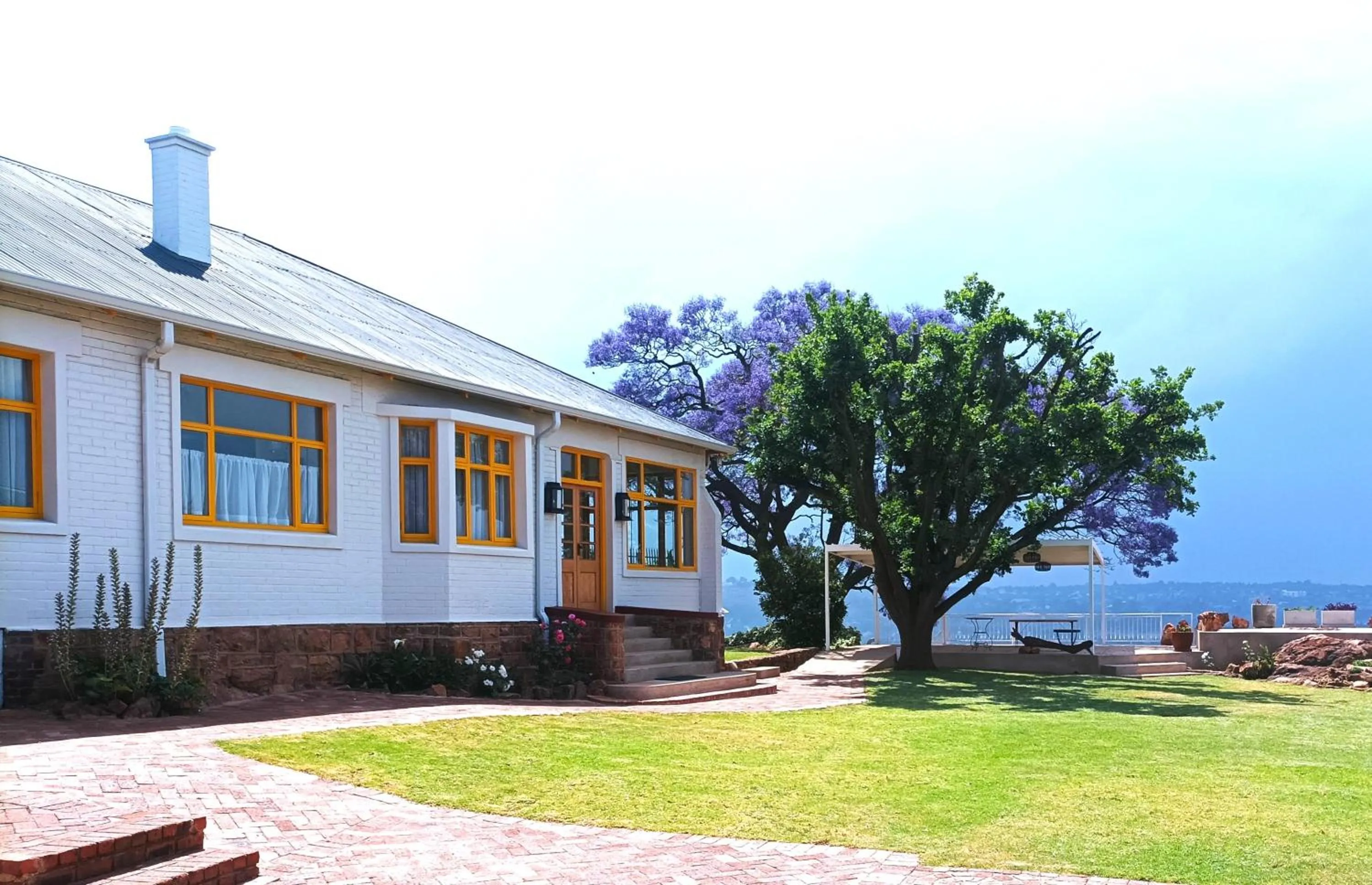 Fishbird Art Deco Villa