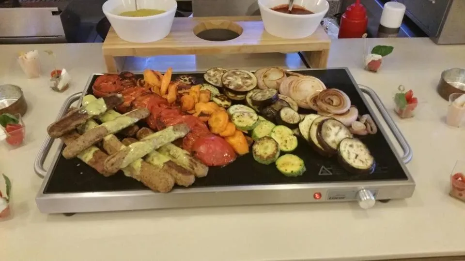 Buffet breakfast in Maistrali Hotel Zante