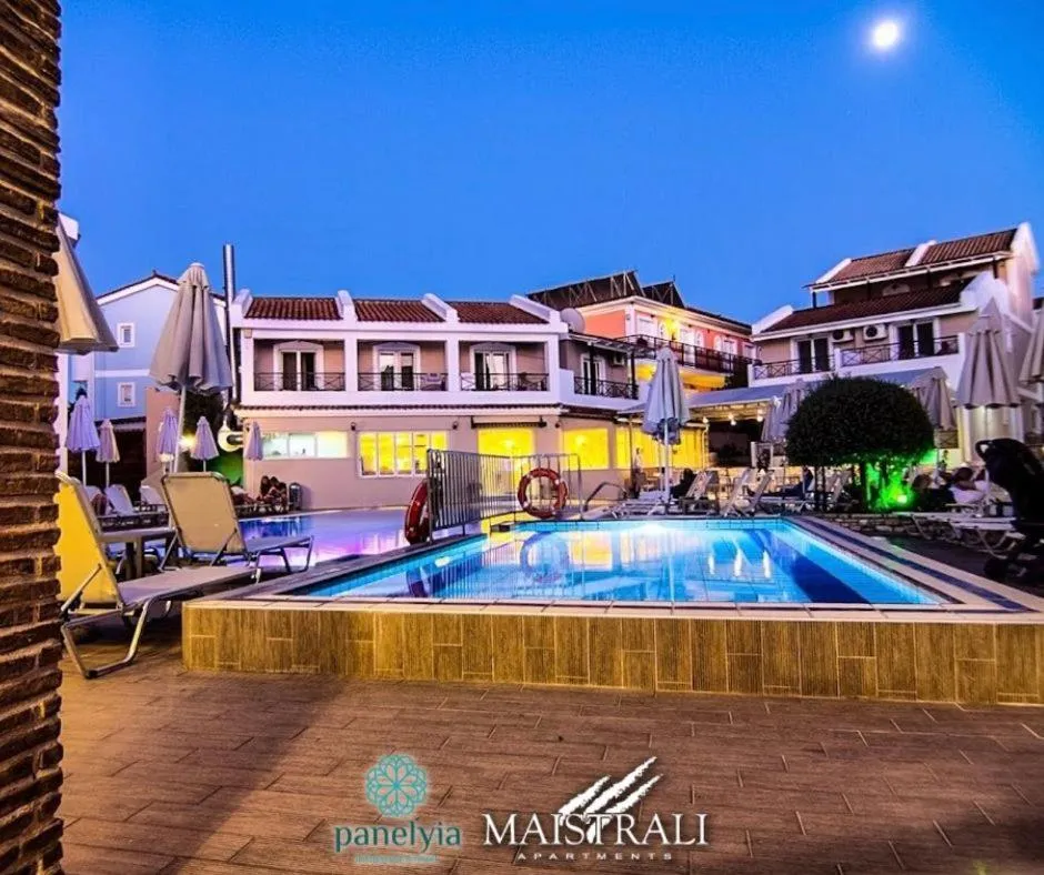 Swimming pool in Maistrali Hotel Zante