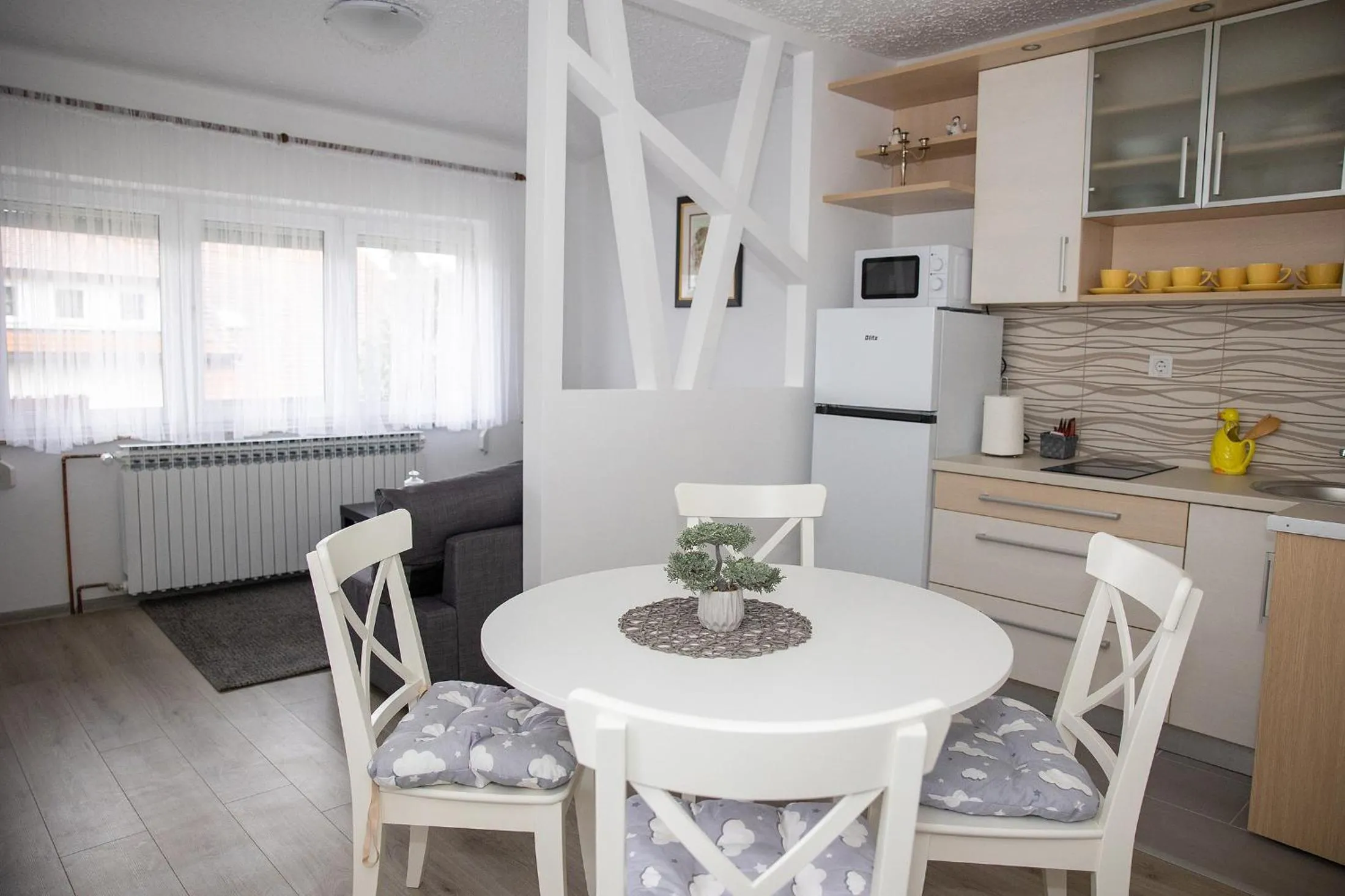 Apartmani i Sobe Kočiš