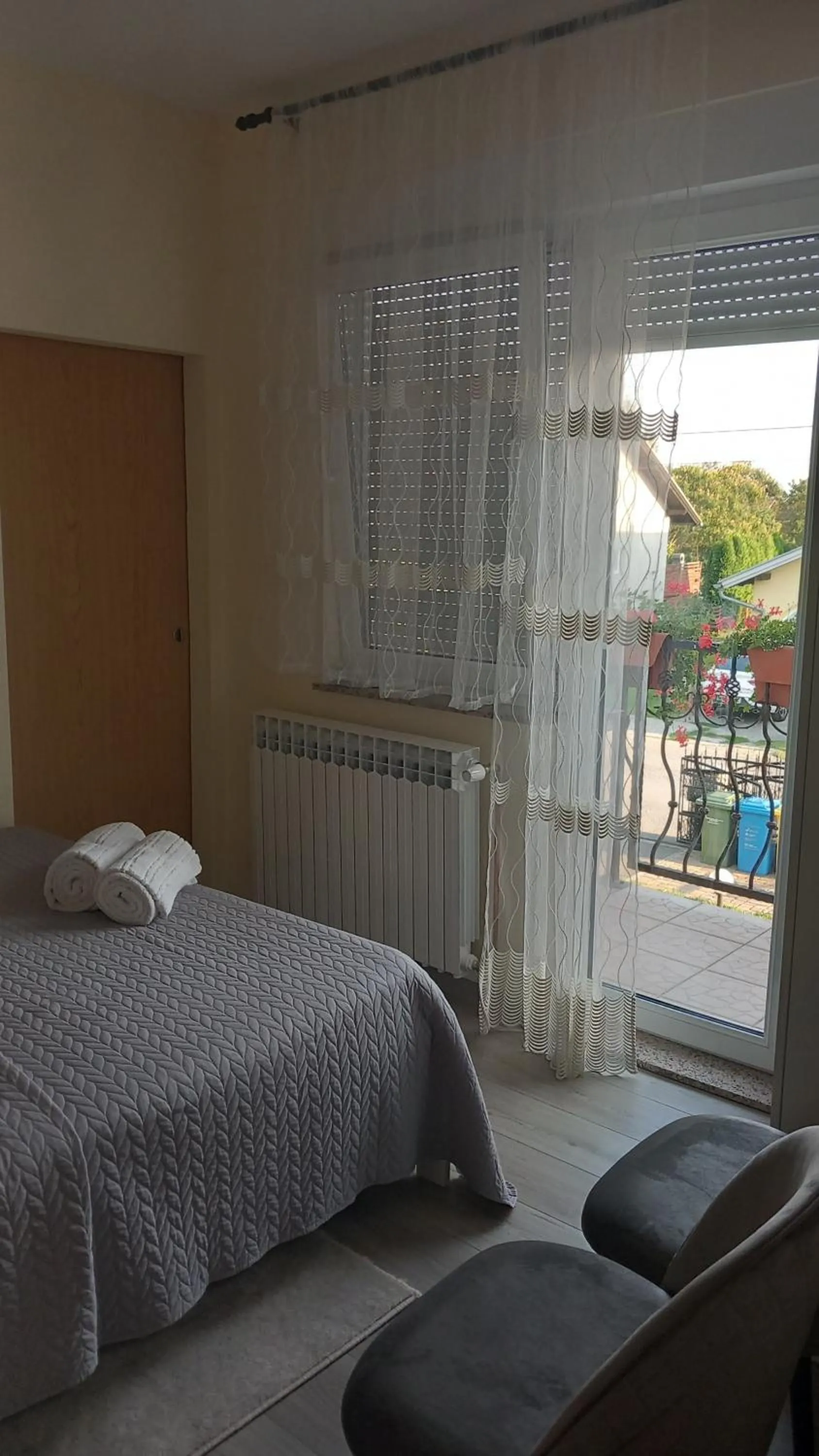 Standard Double or Twin Room with Balcony - single occupancy in Apartmani i Sobe Kočiš