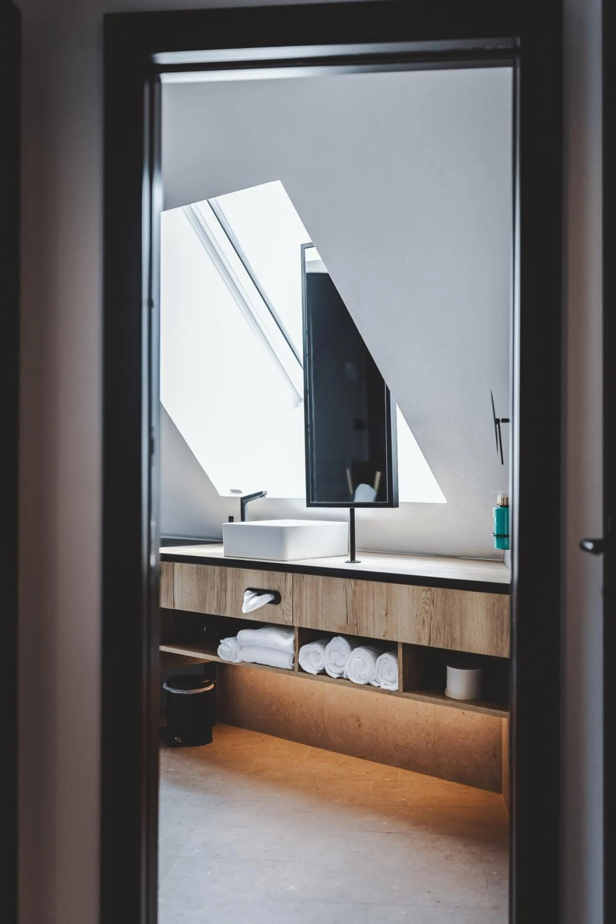 Bathroom, Bed in The Gast House Zell am See