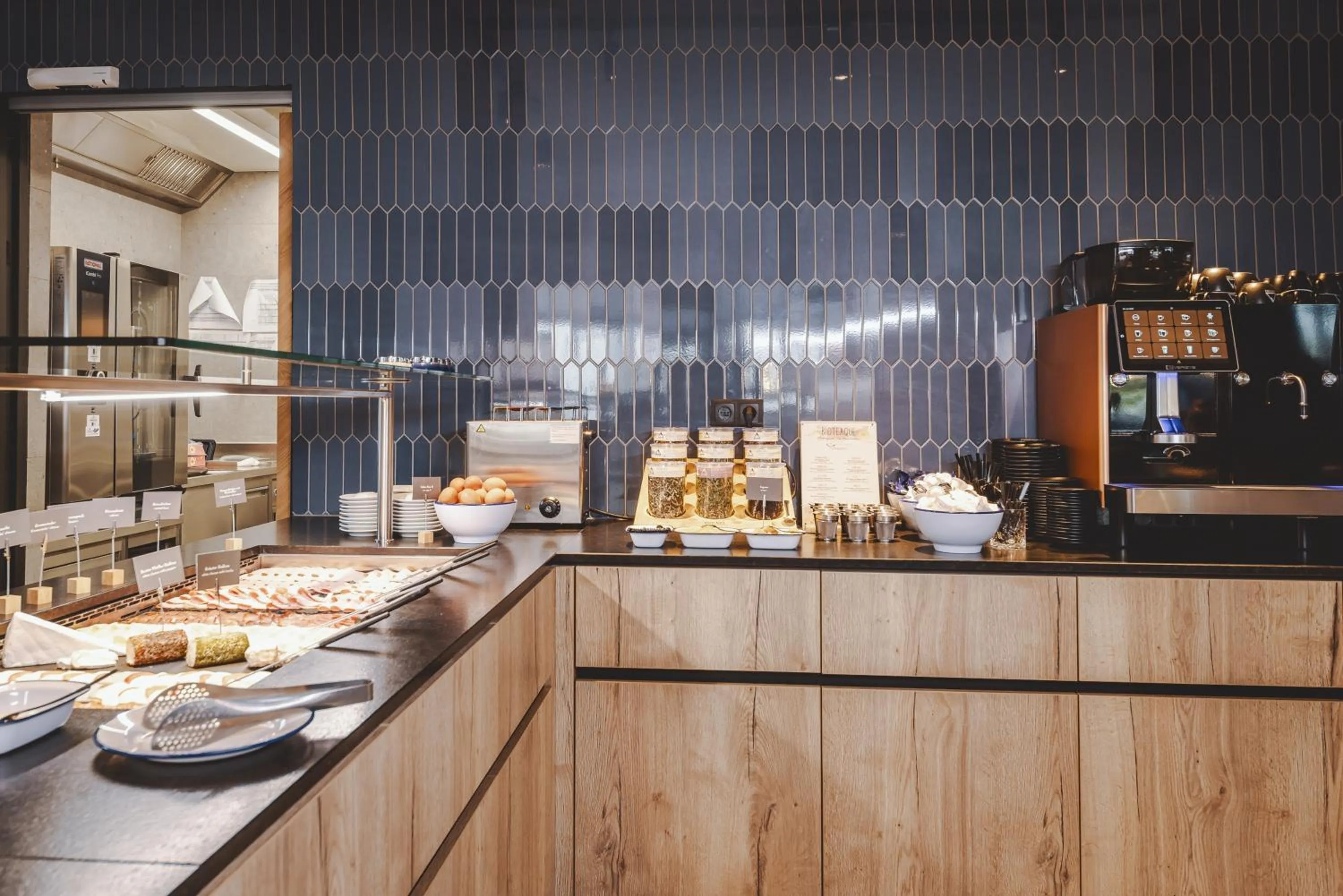 Buffet breakfast in The Gast House Zell am See