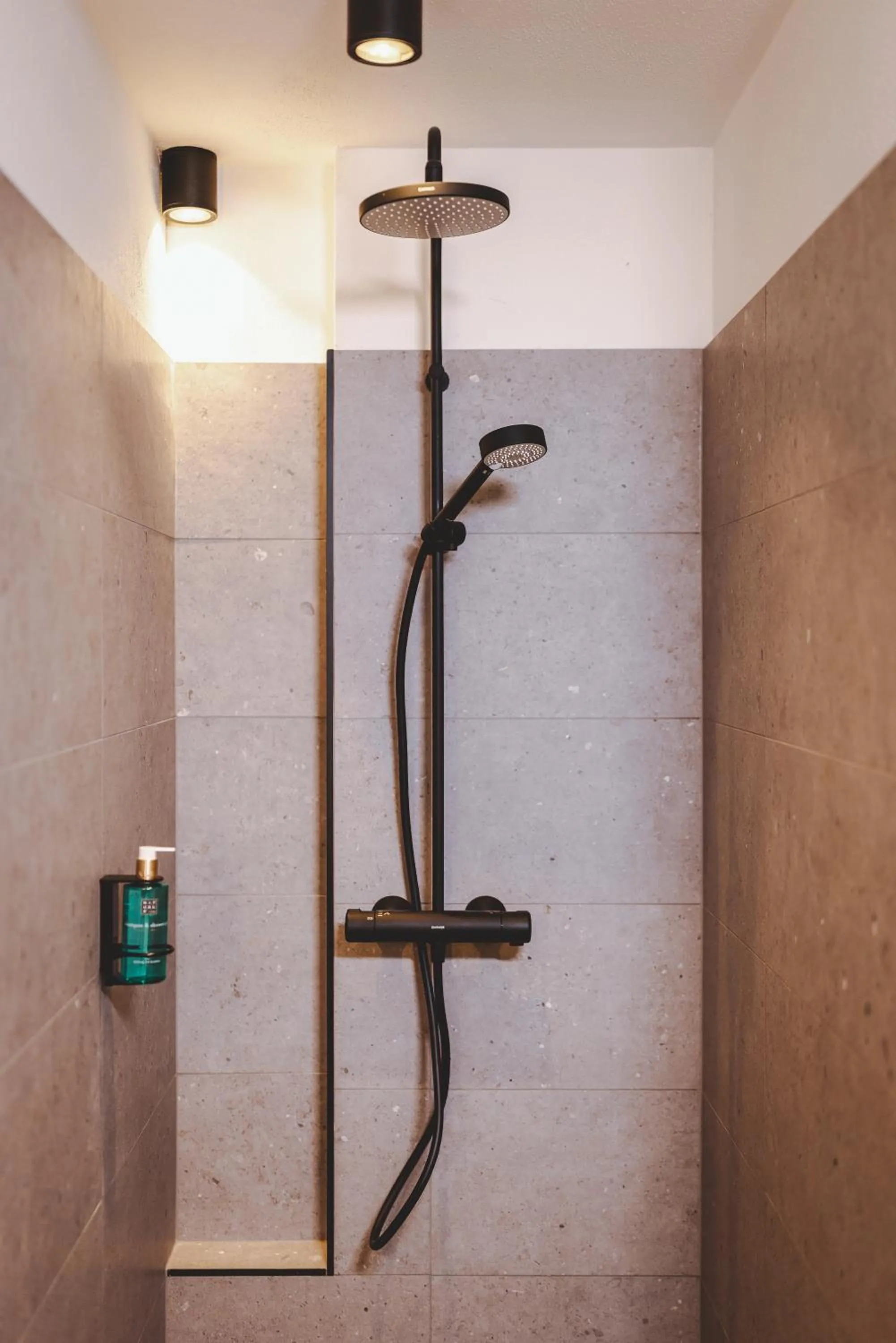 Shower in The Gast House Zell am See