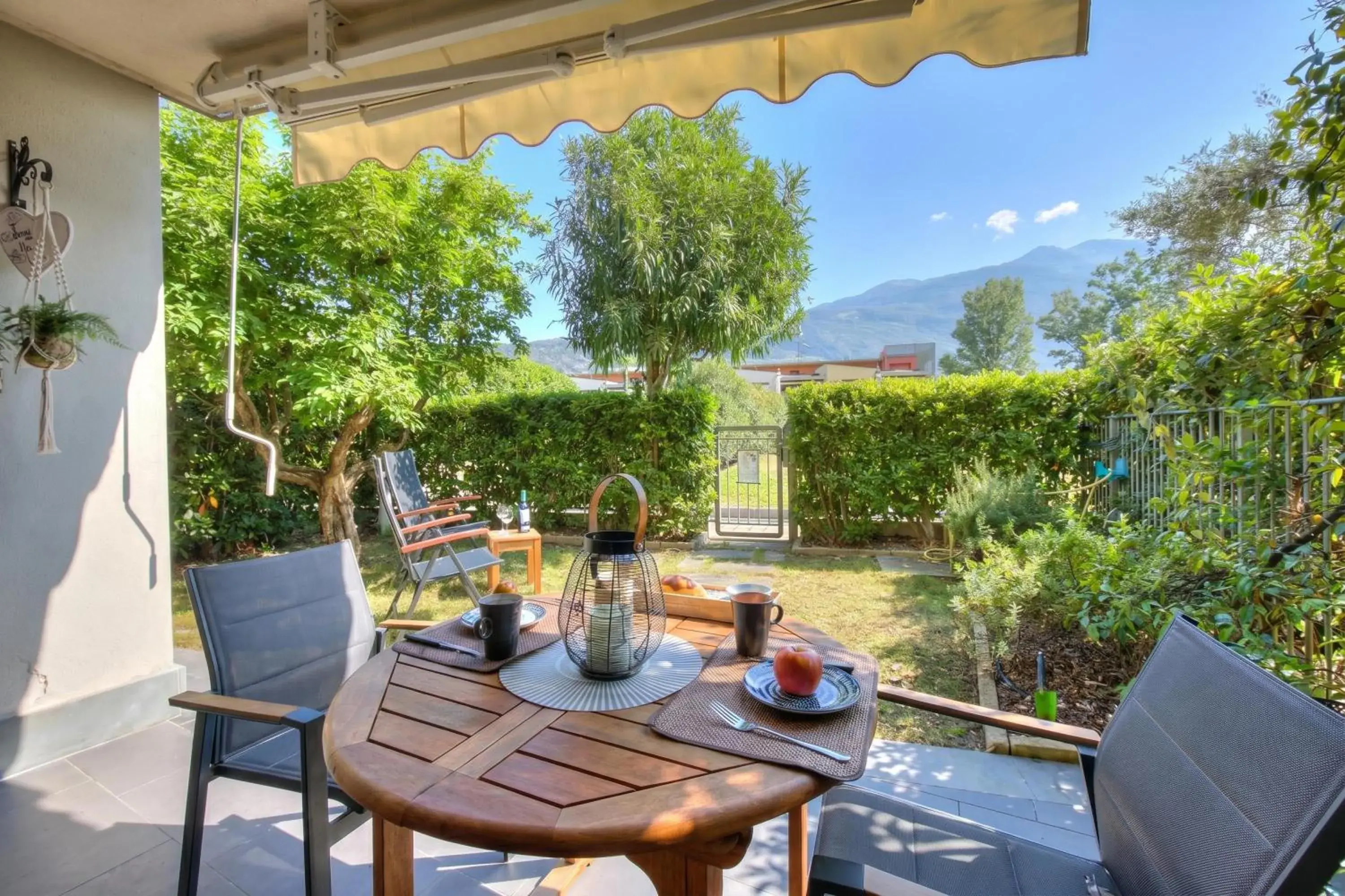 The Peace Of The Lake - Happy Rentals The Peace Of The Lake - Happy Rentals