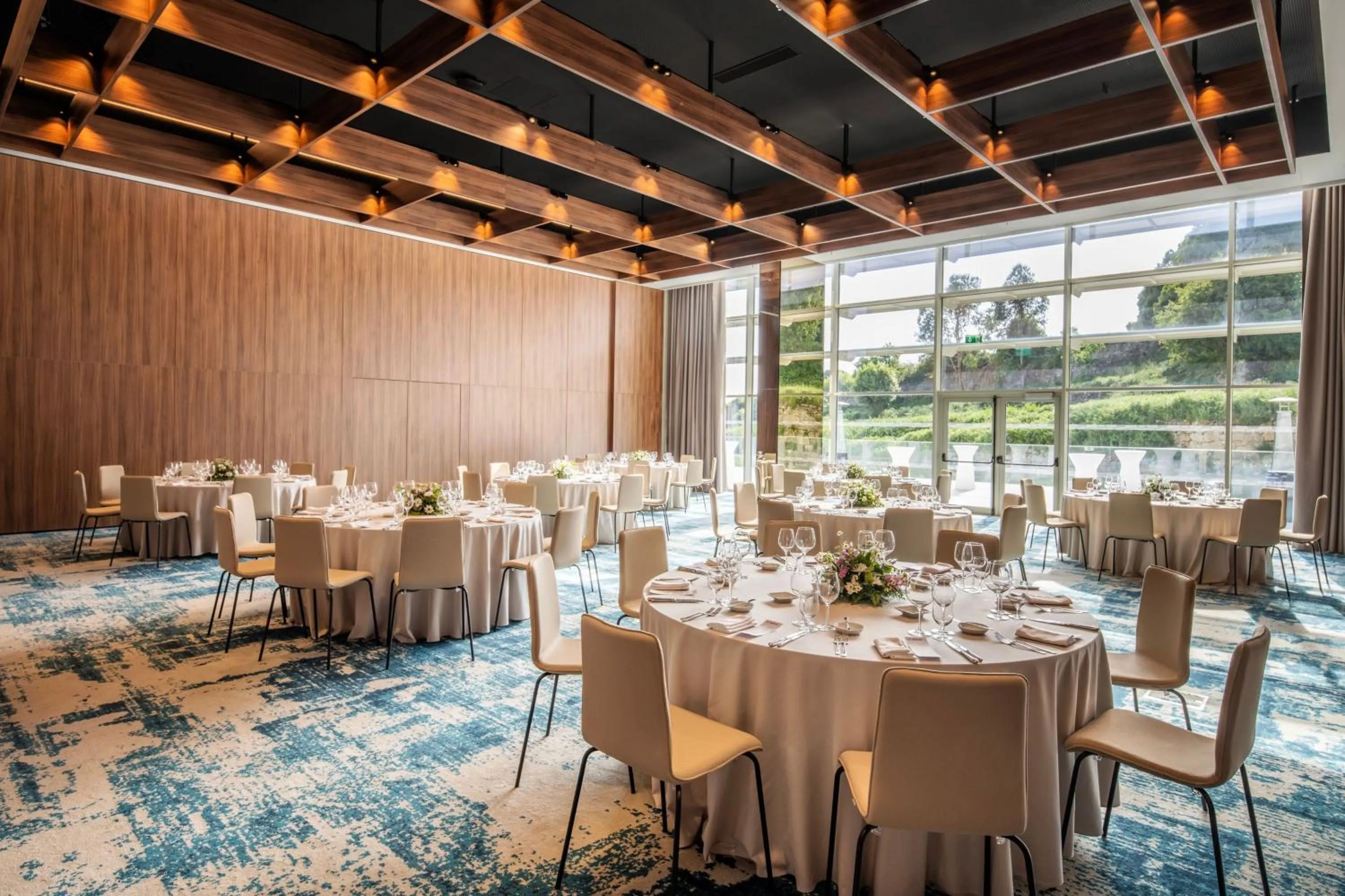 Meeting/conference room in Renaissance Porto Lapa Hotel