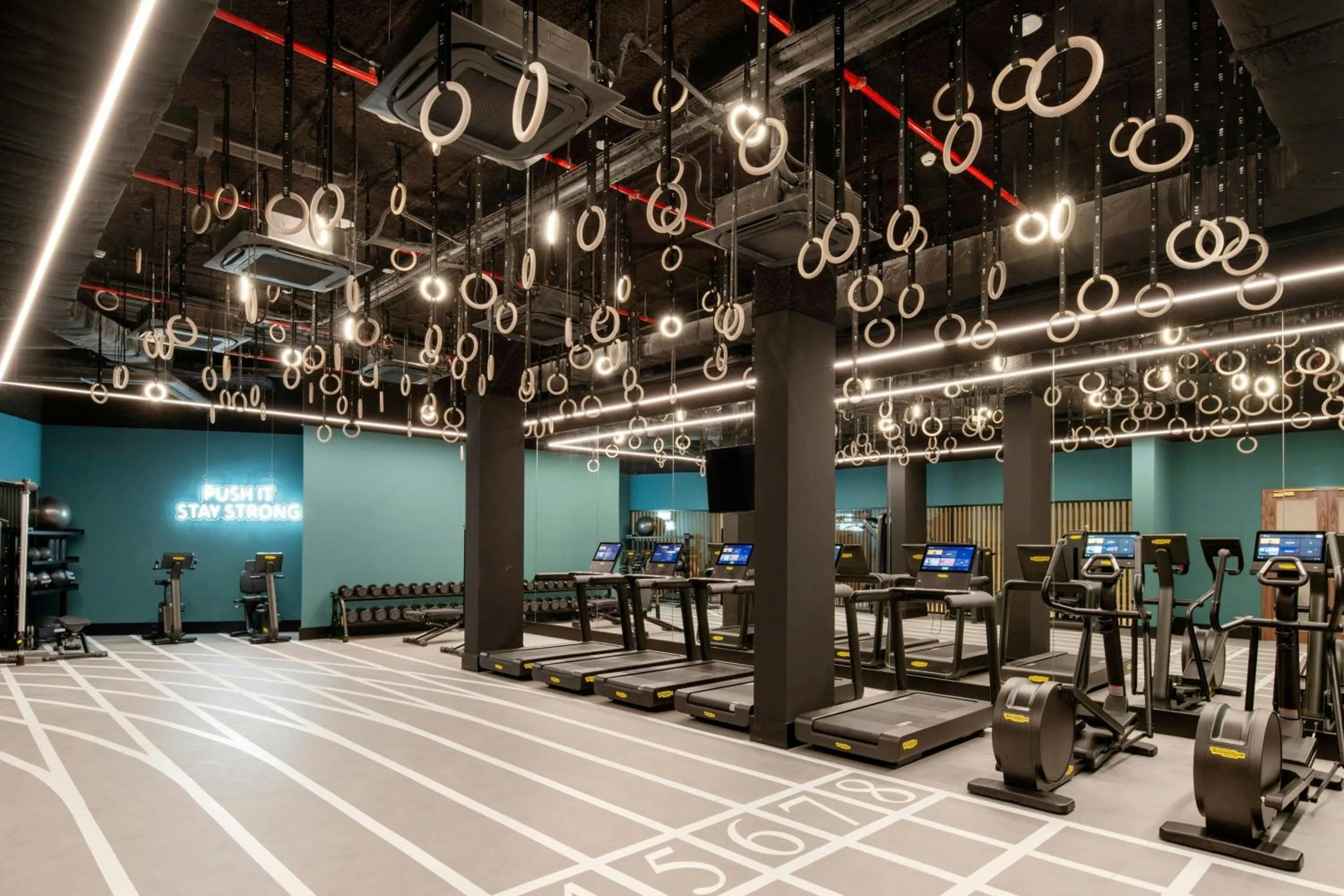 Area and facilities in Renaissance Porto Lapa Hotel