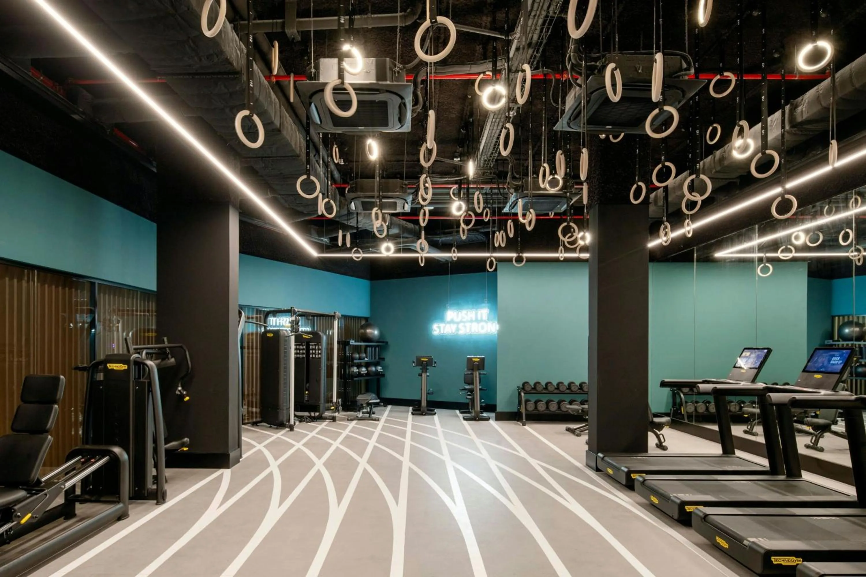 Area and facilities in Renaissance Porto Lapa Hotel