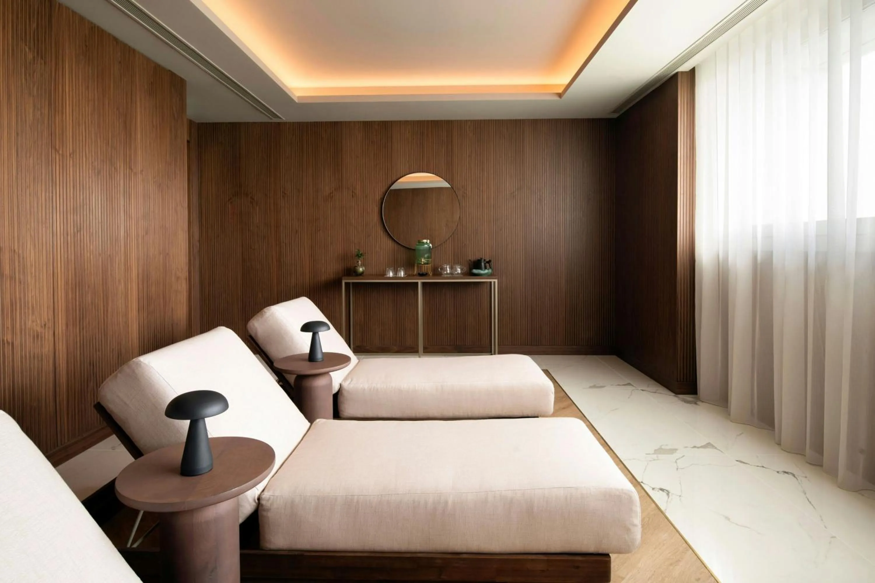 Spa and wellness centre/facilities, Bed in Renaissance Porto Lapa Hotel