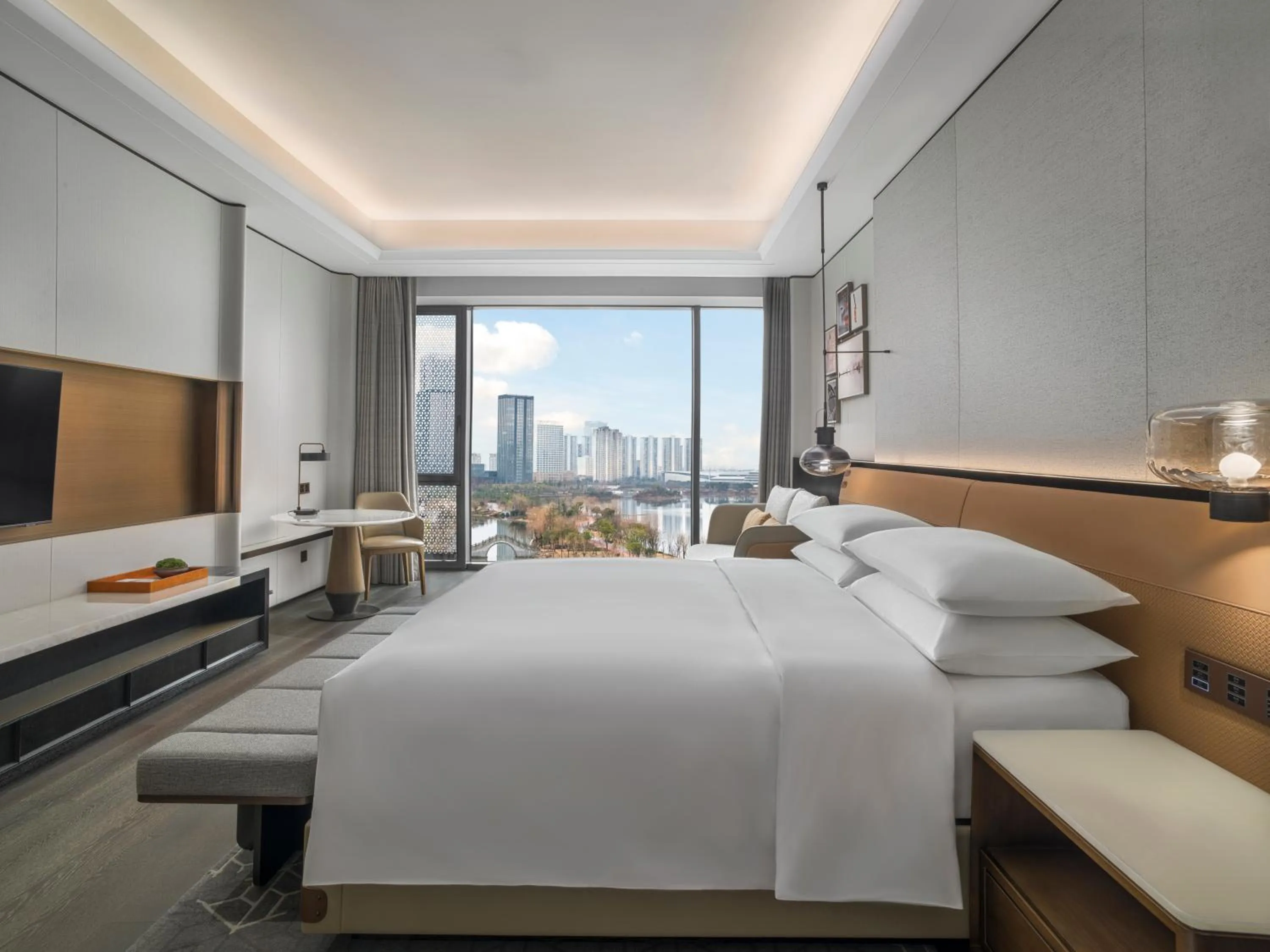 Bed in Sheraton Ninghai