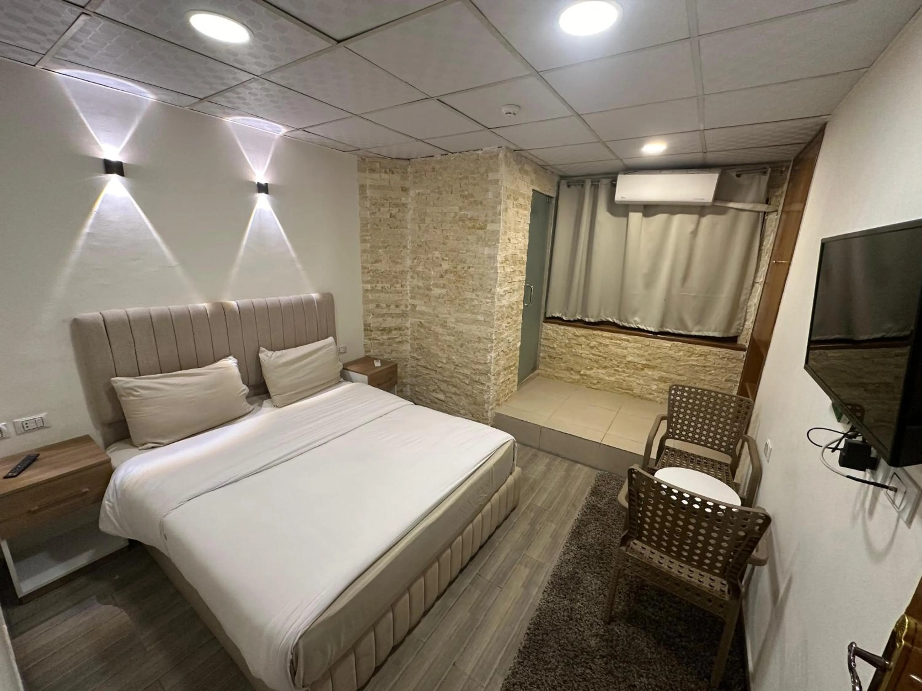 Bed in Egy Days Hotel