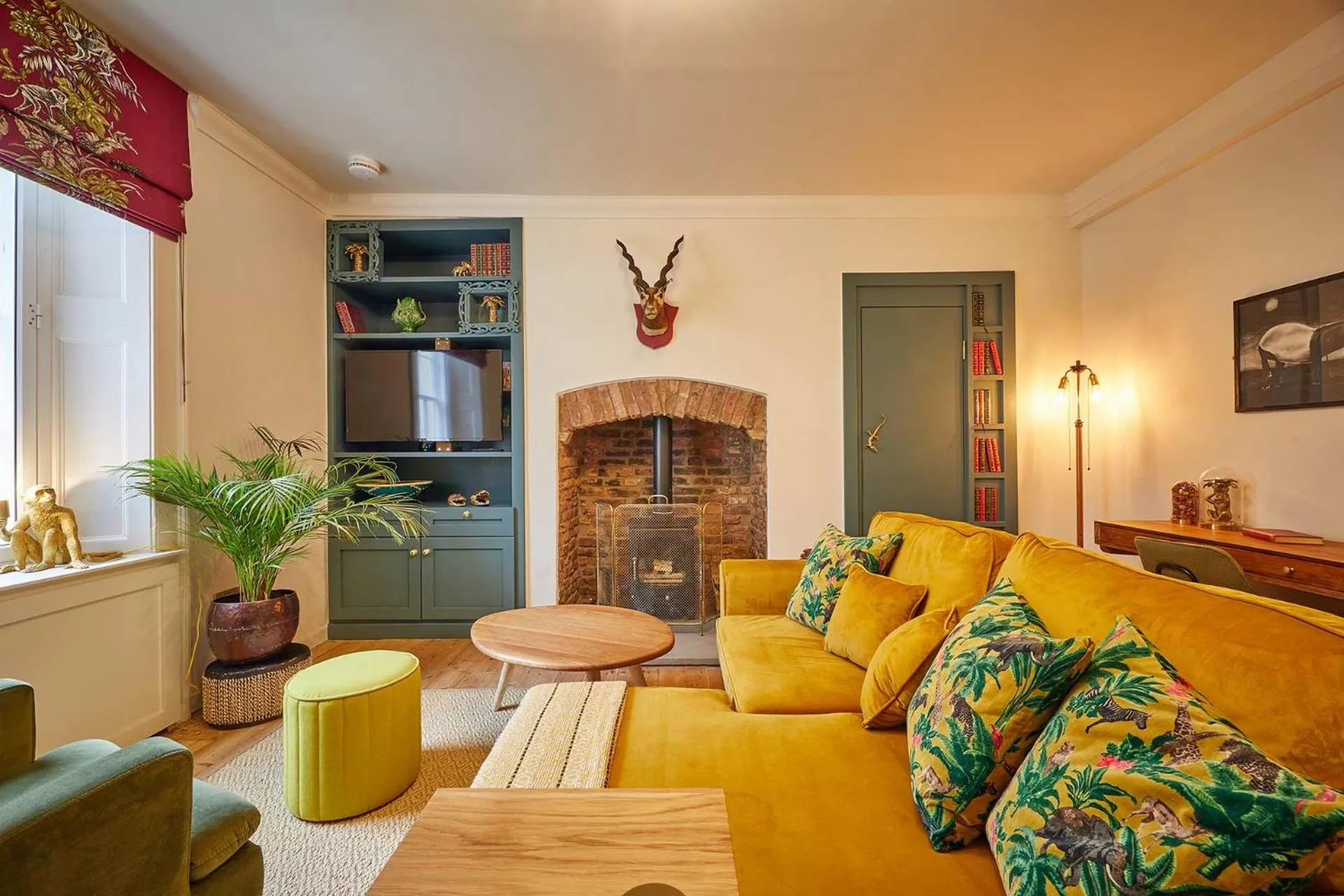 The Jungle Nook Romantic Hideaway with Log Burner