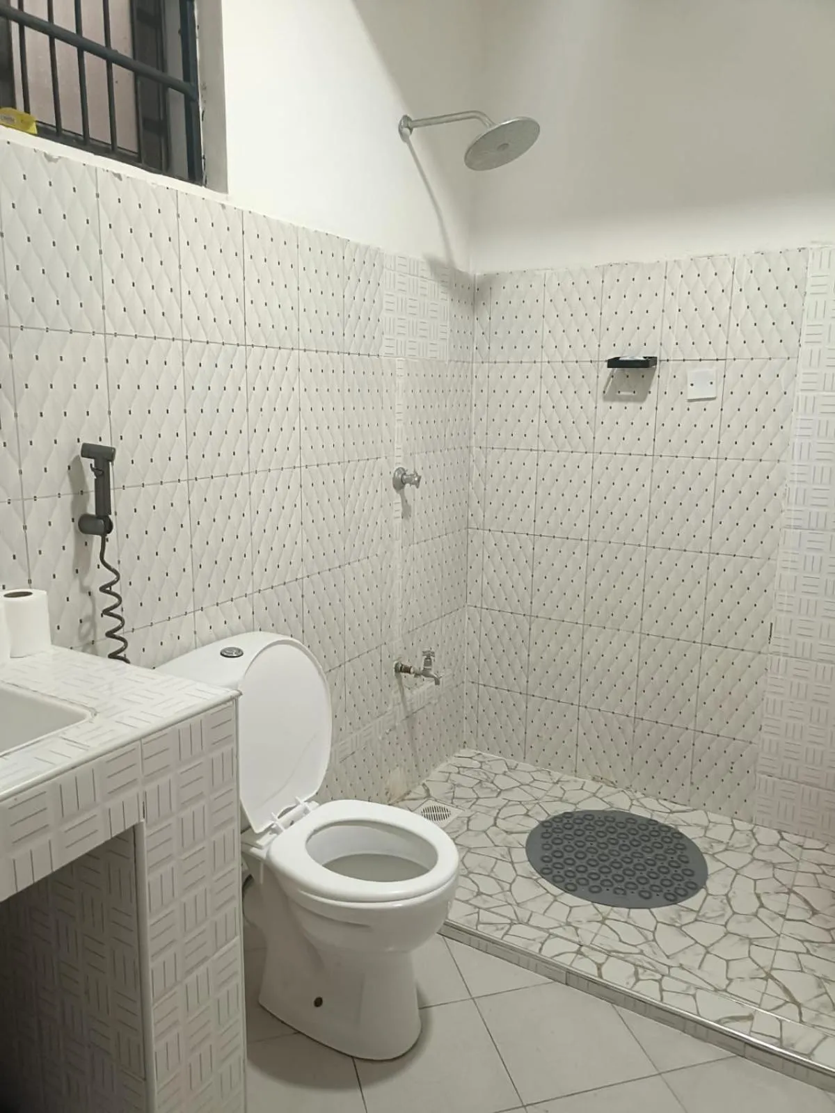 Shower in Calitwapa Studios Mtwapa