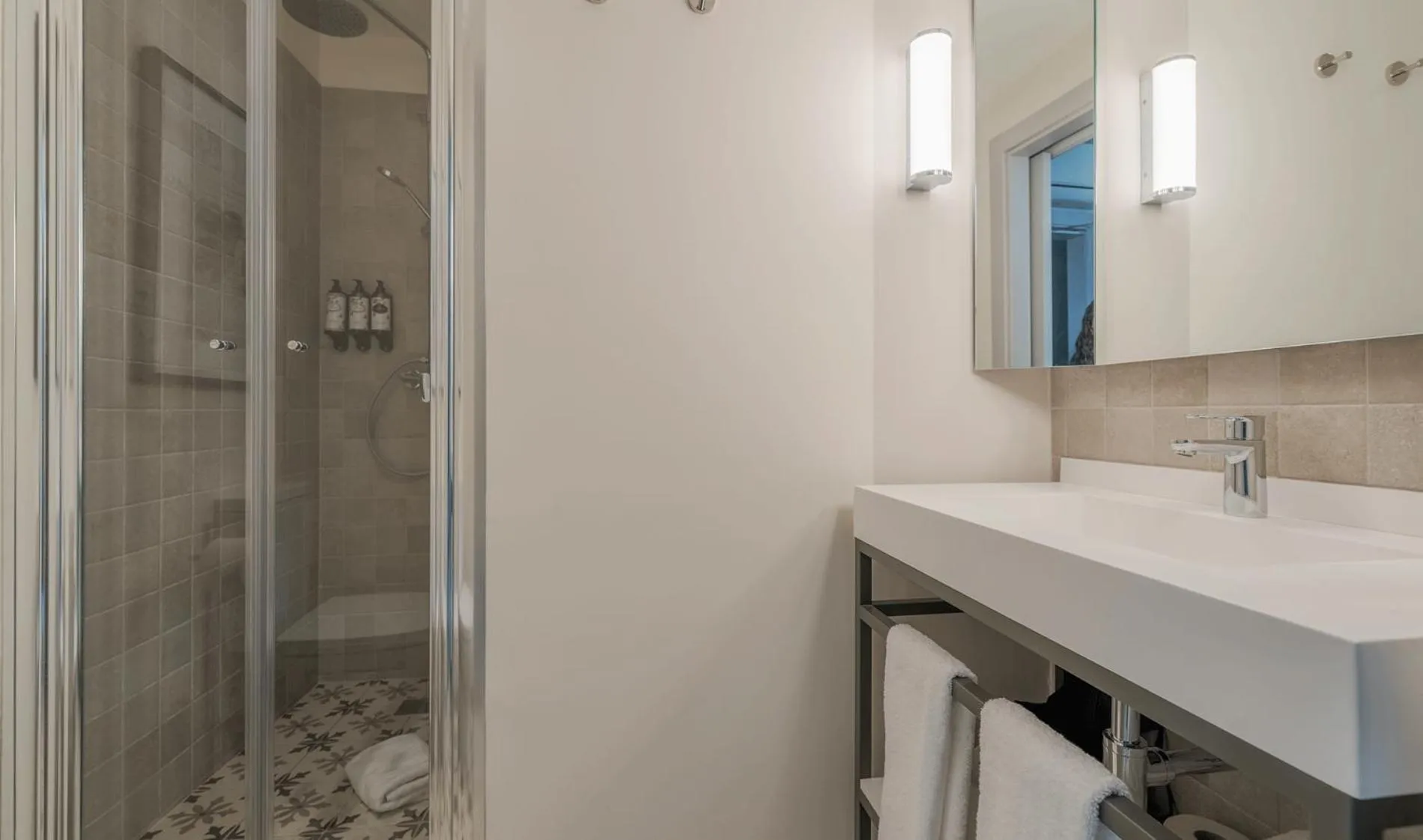 Bathroom in Pousada Alfama