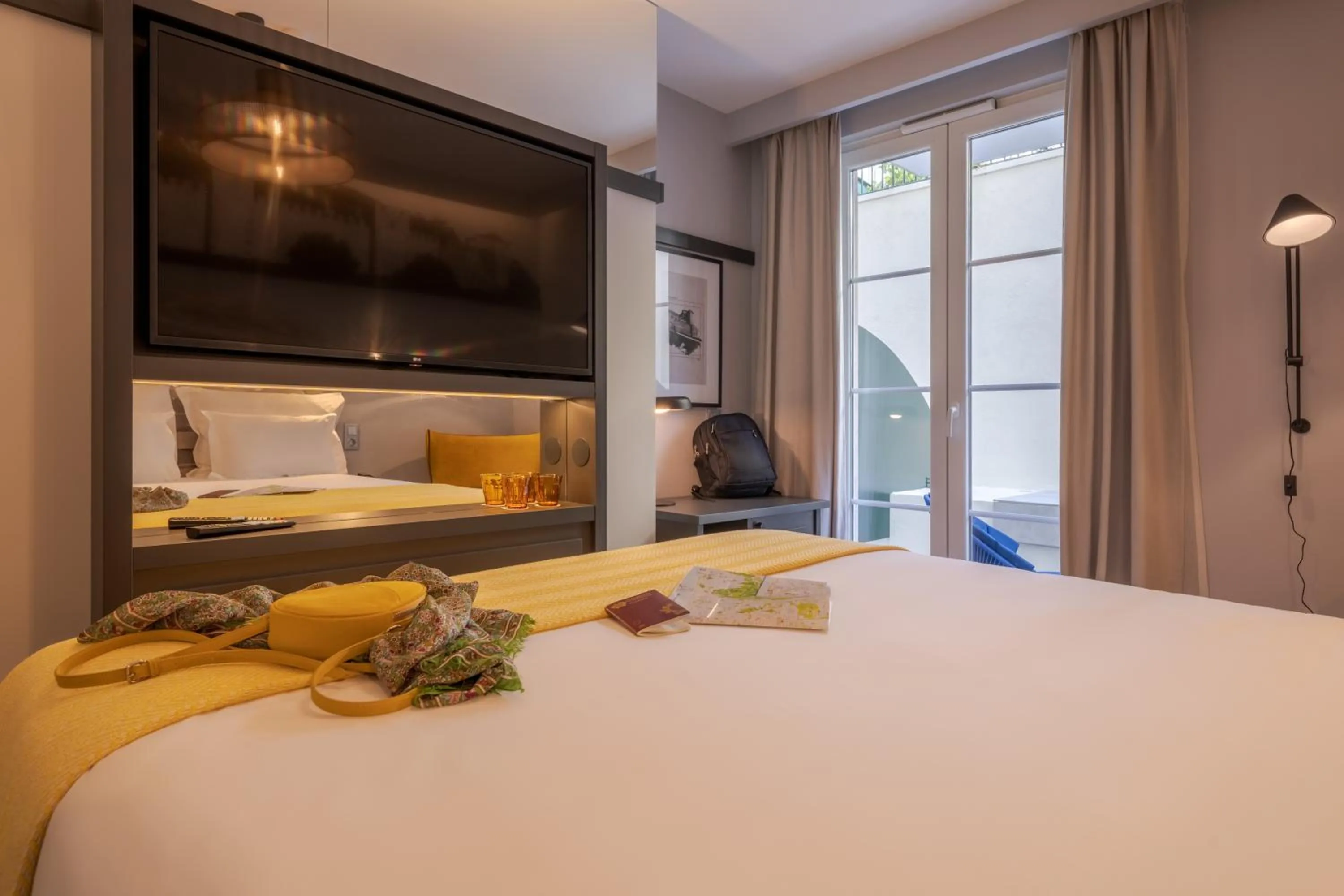 Decorative detail, Bed in Pousada Alfama