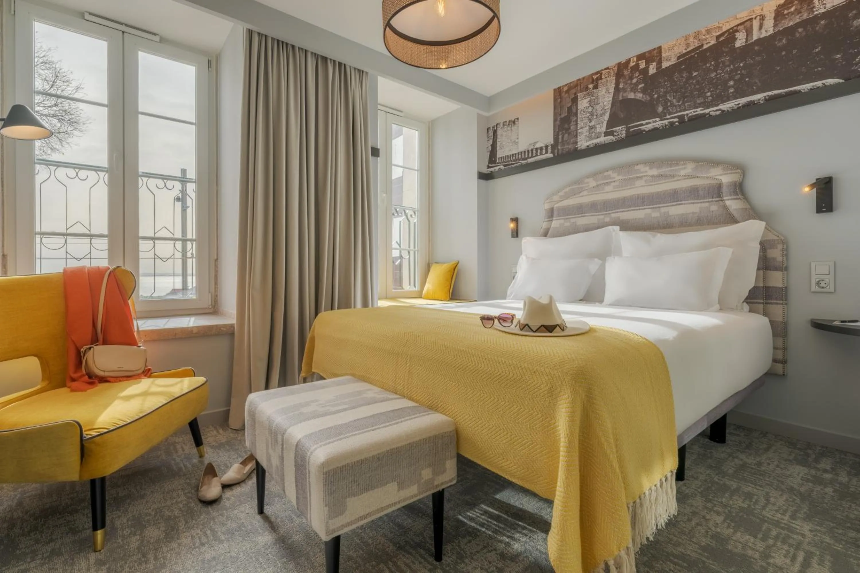 Photo of the whole room, Bed in Pousada Alfama