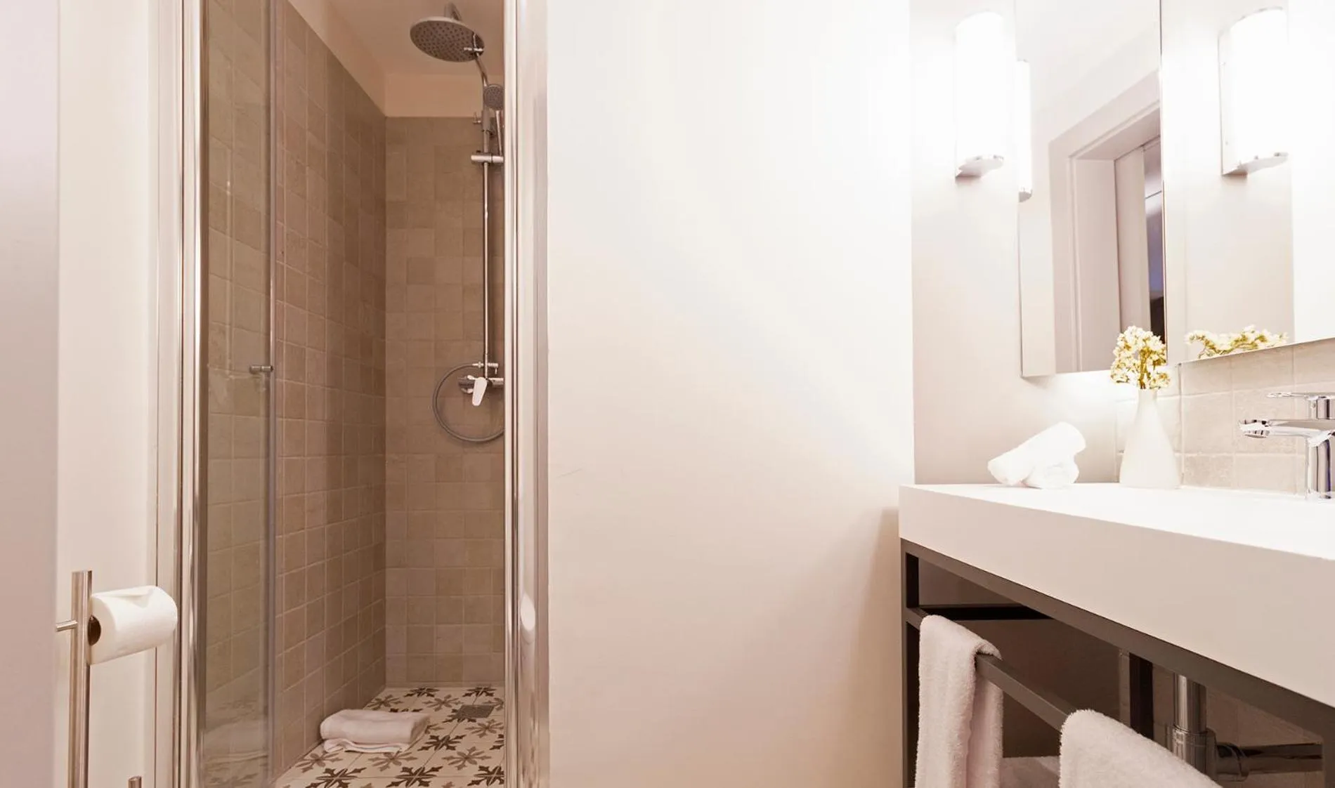 Bathroom in Pousada Alfama