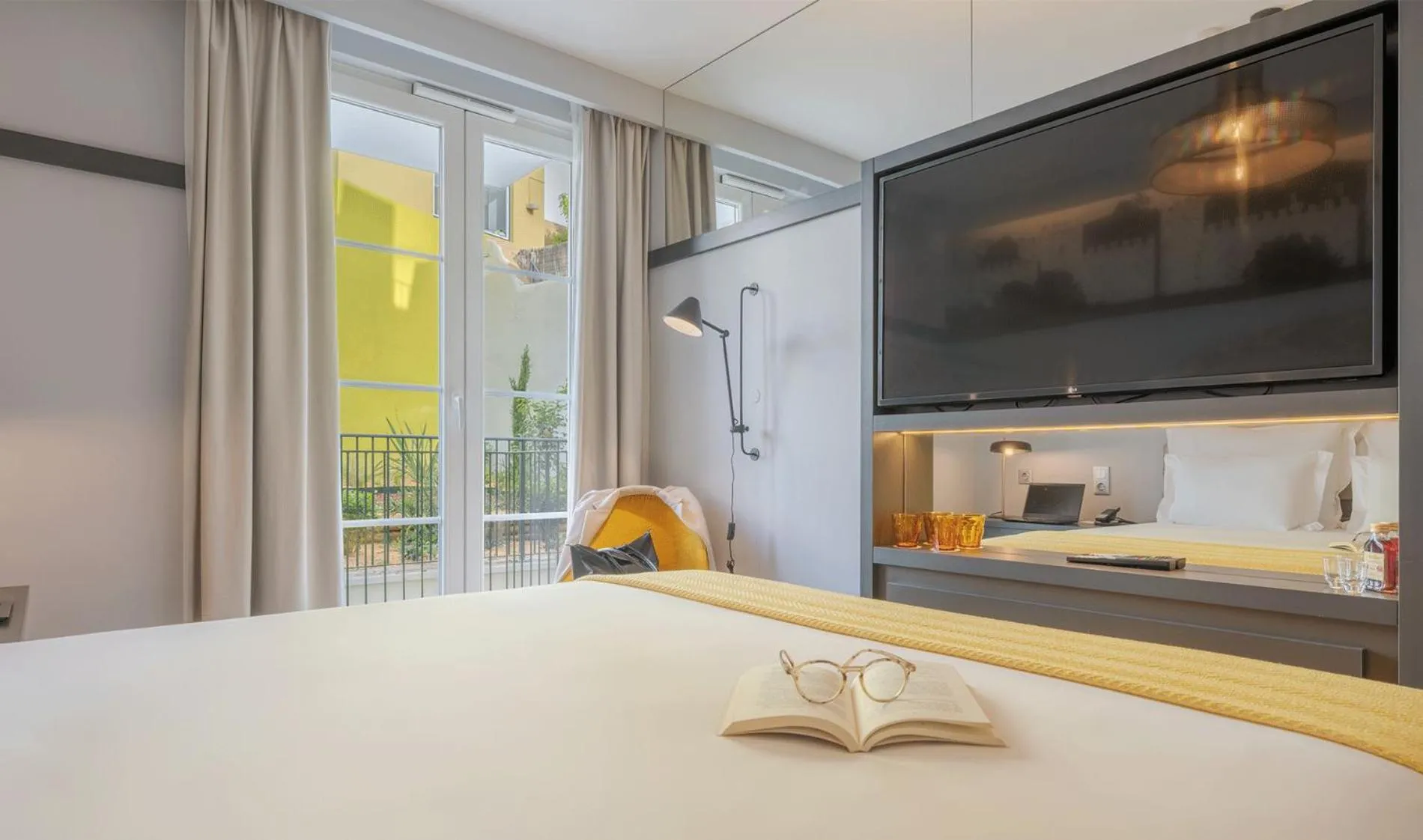 Photo of the whole room, Bed in Pousada Alfama