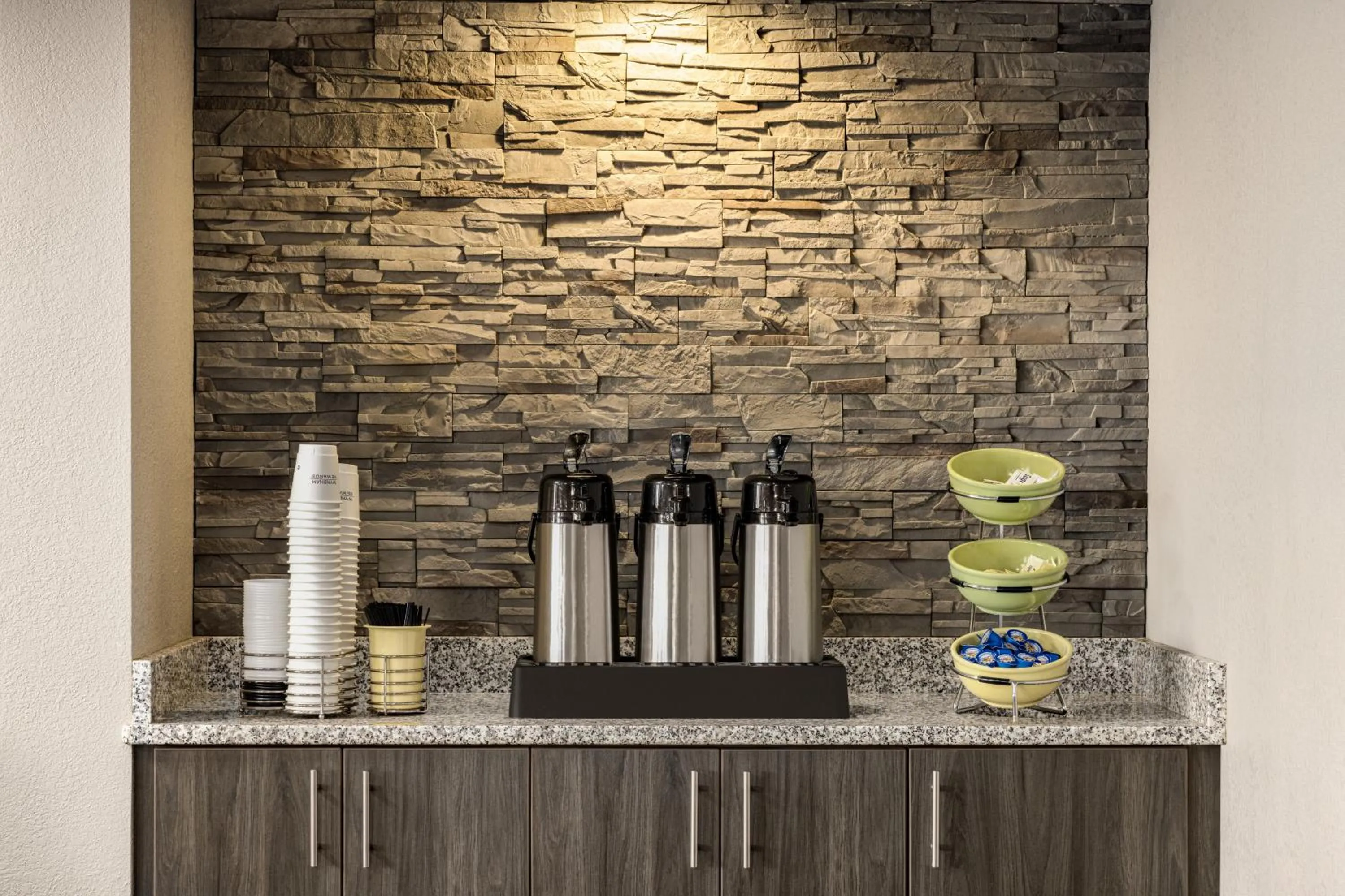 Coffee/tea facilities in AmericInn by Wyndham Madison WI
