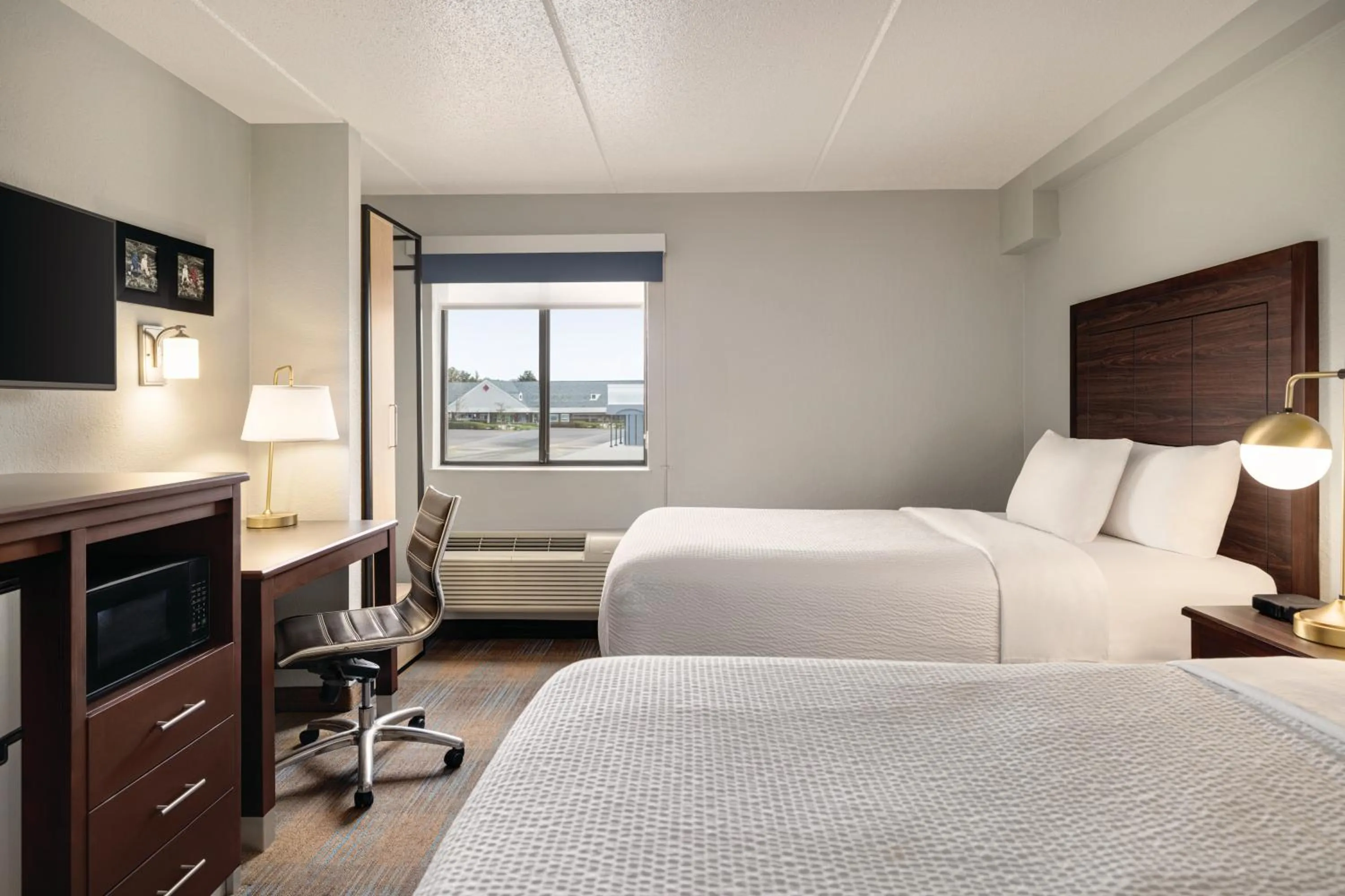 Bedroom, Bed in AmericInn by Wyndham Madison WI