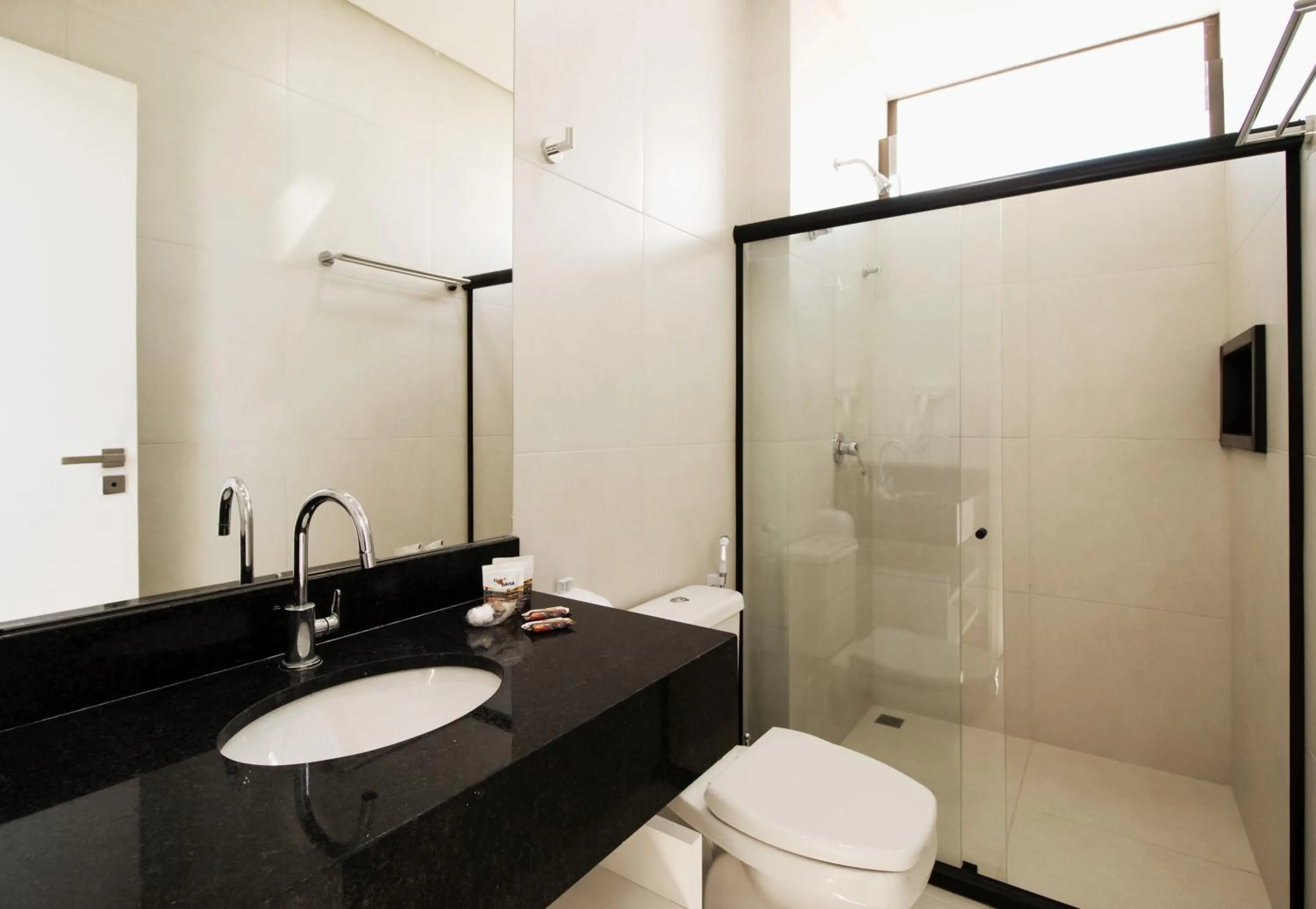 Shower in Ilhéus Praia Hotel