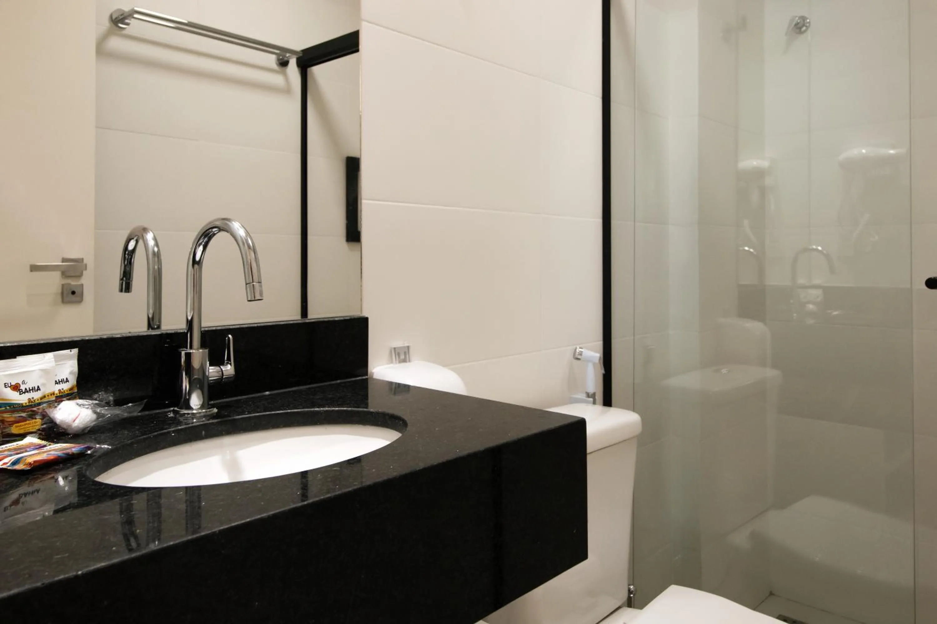 Shower in Ilhéus Praia Hotel